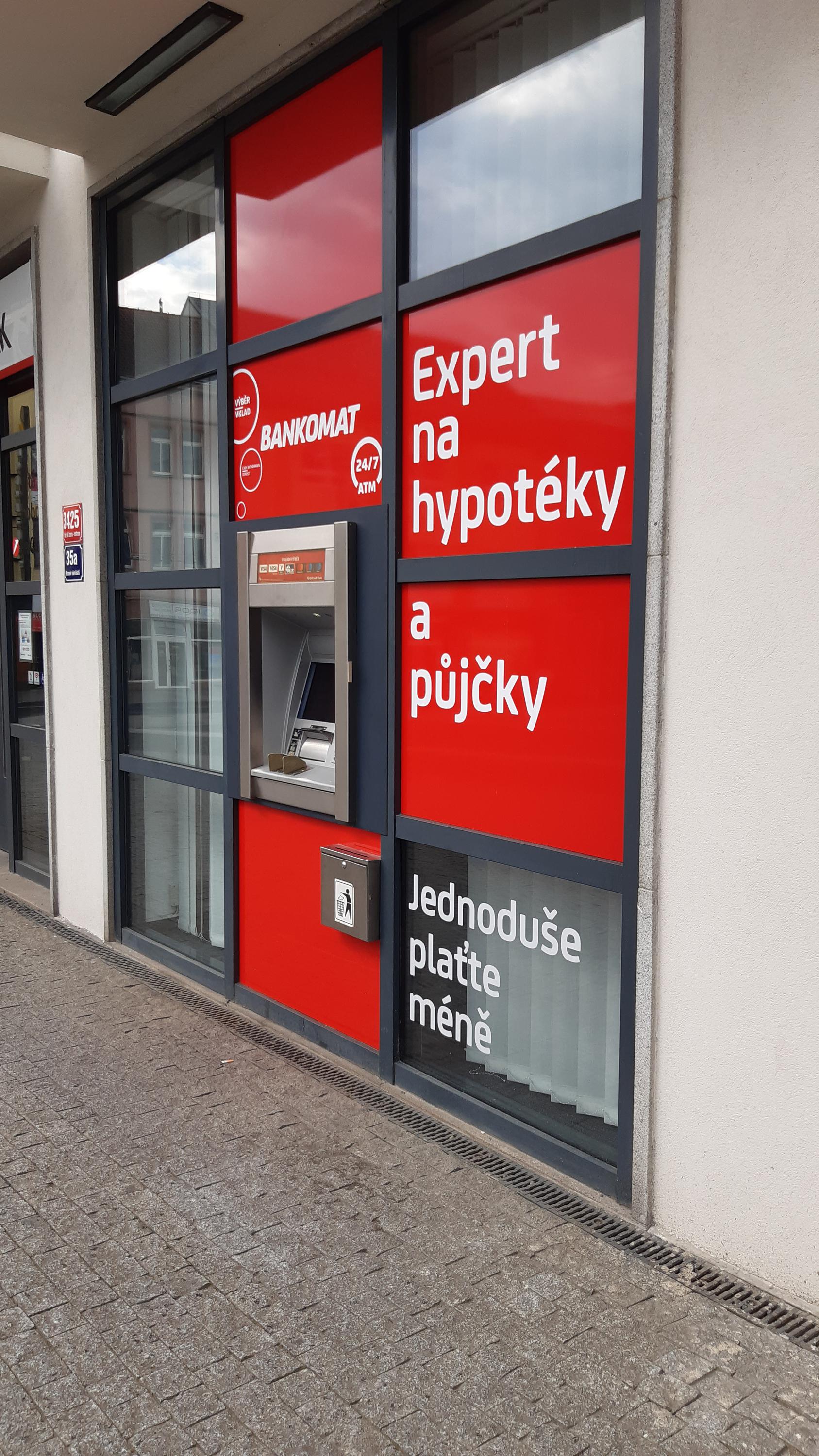 Bankomat UniCredit Bank Czech Republic foto 4