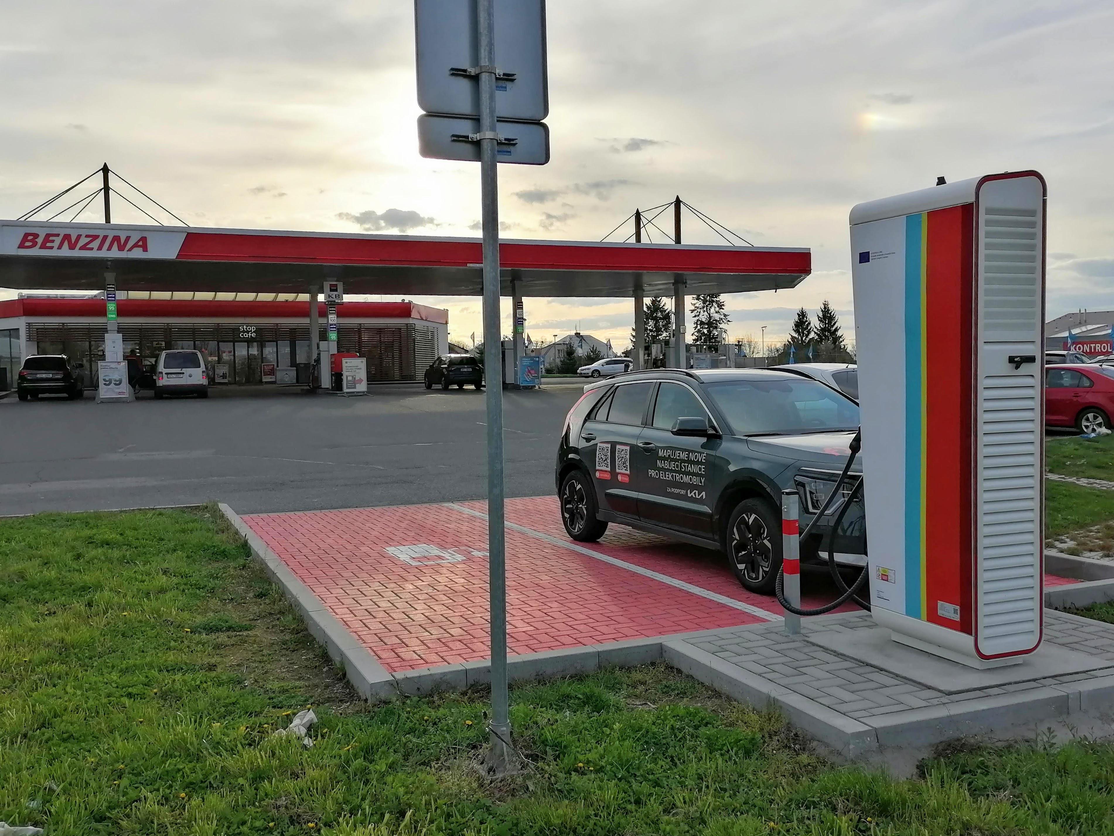 Dobíjecí stanice E.ON Drive