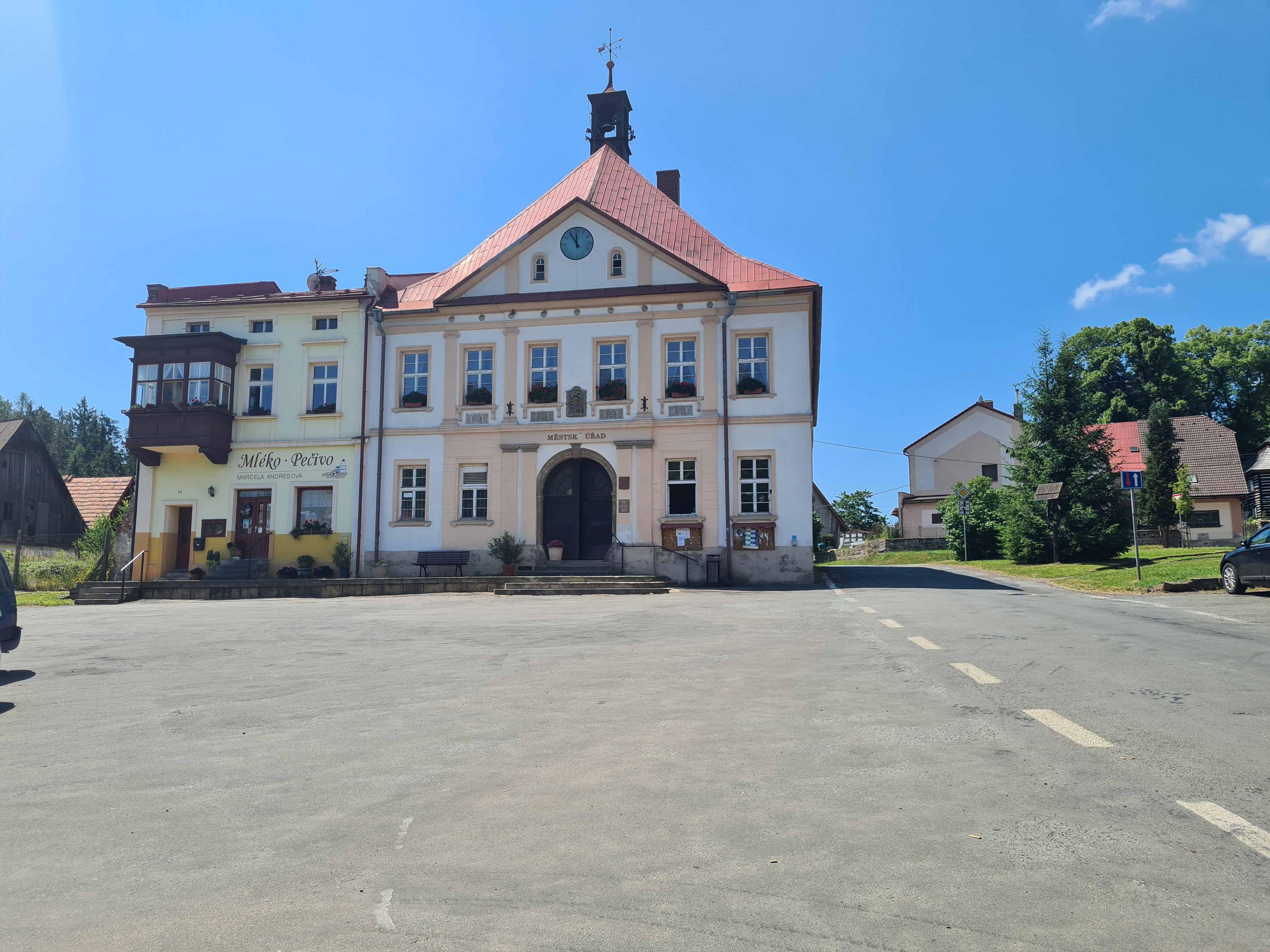 Stárkov - městský úřad foto 6