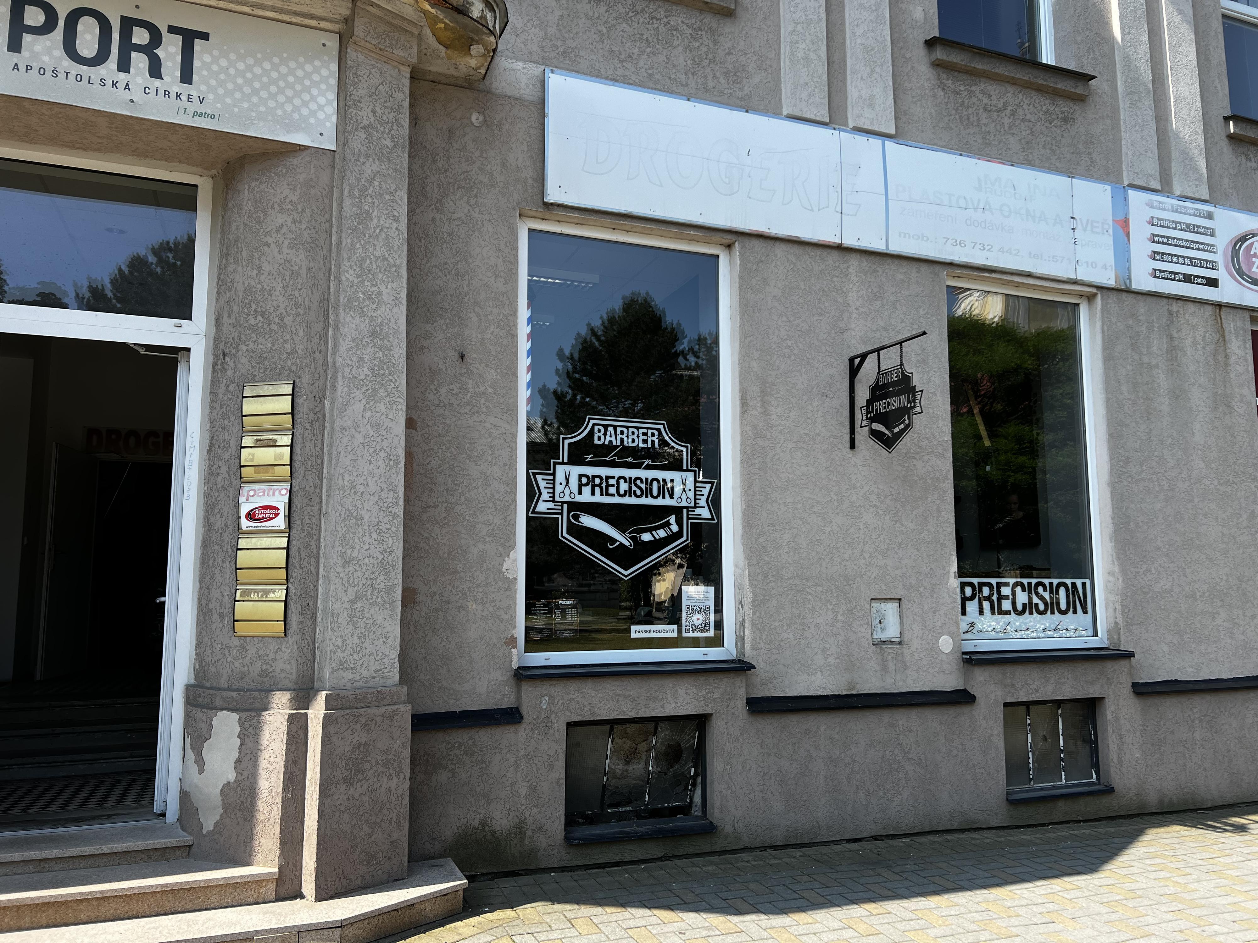 Precision Barber Shop foto 5