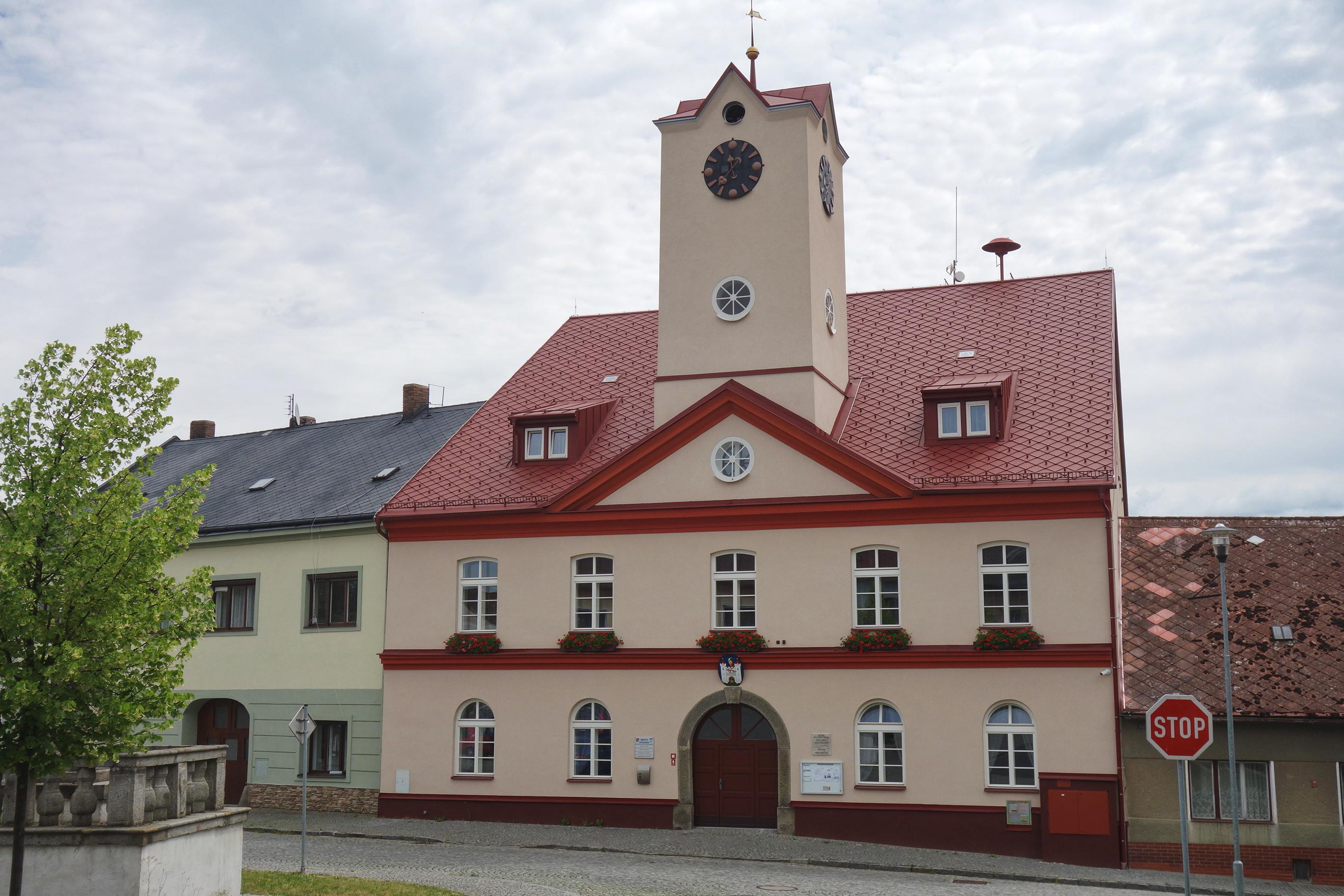 Strážov - městský úřad foto 2
