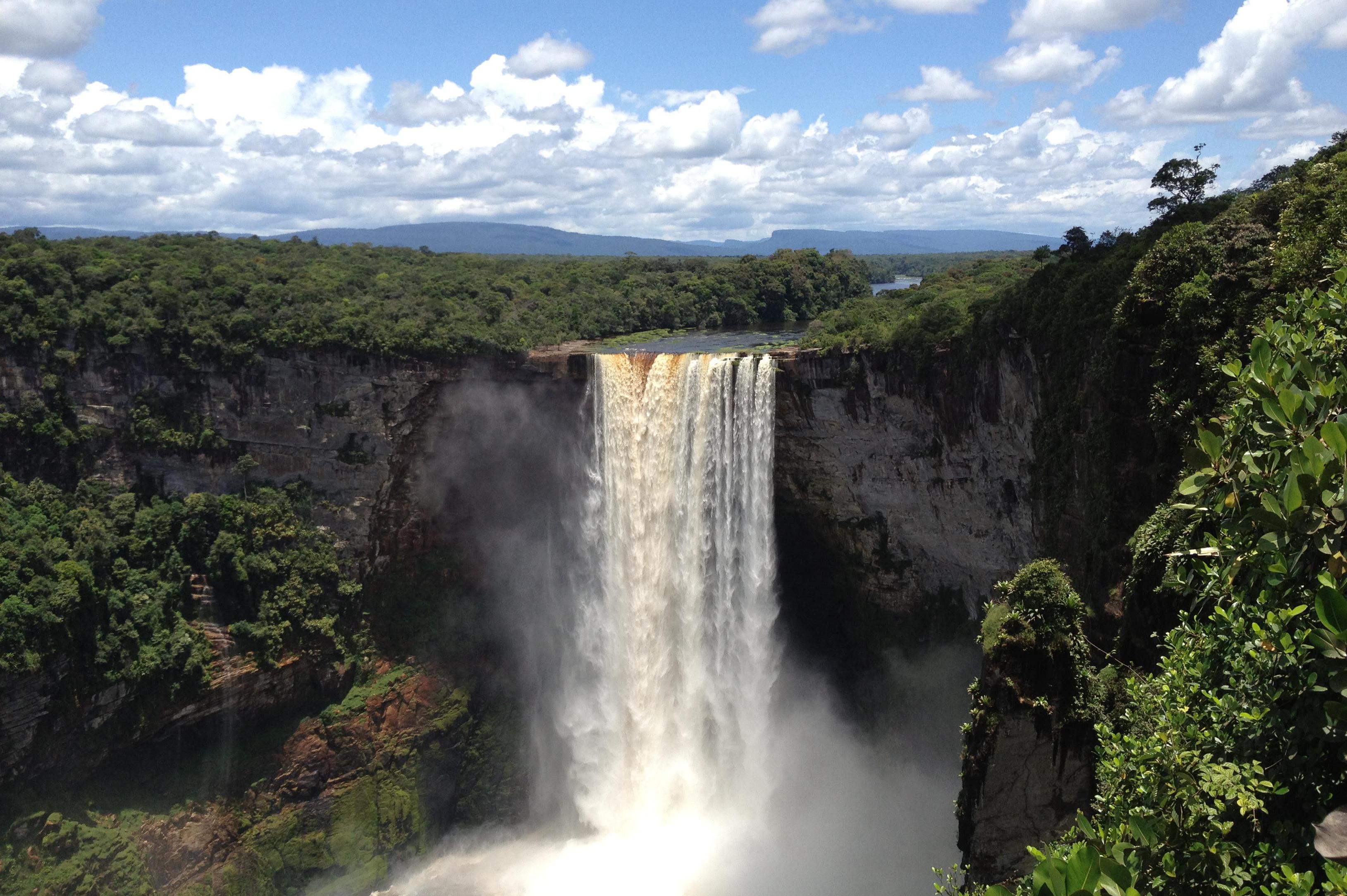 Guyana, Francouzská Guyana a Surinam 21.9.2026