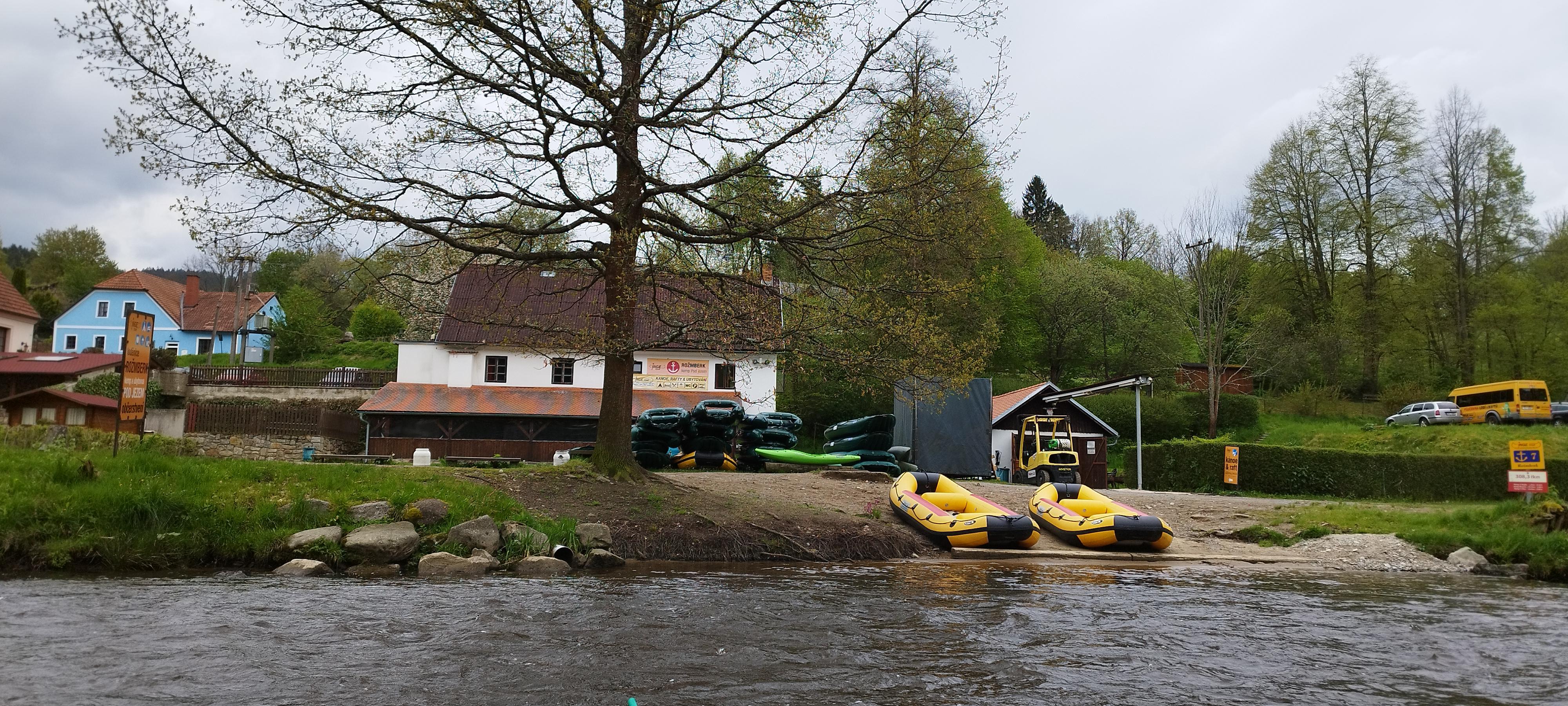 Půjčovna lodí INGEtour | Rožmberk nad Vltavou foto 4