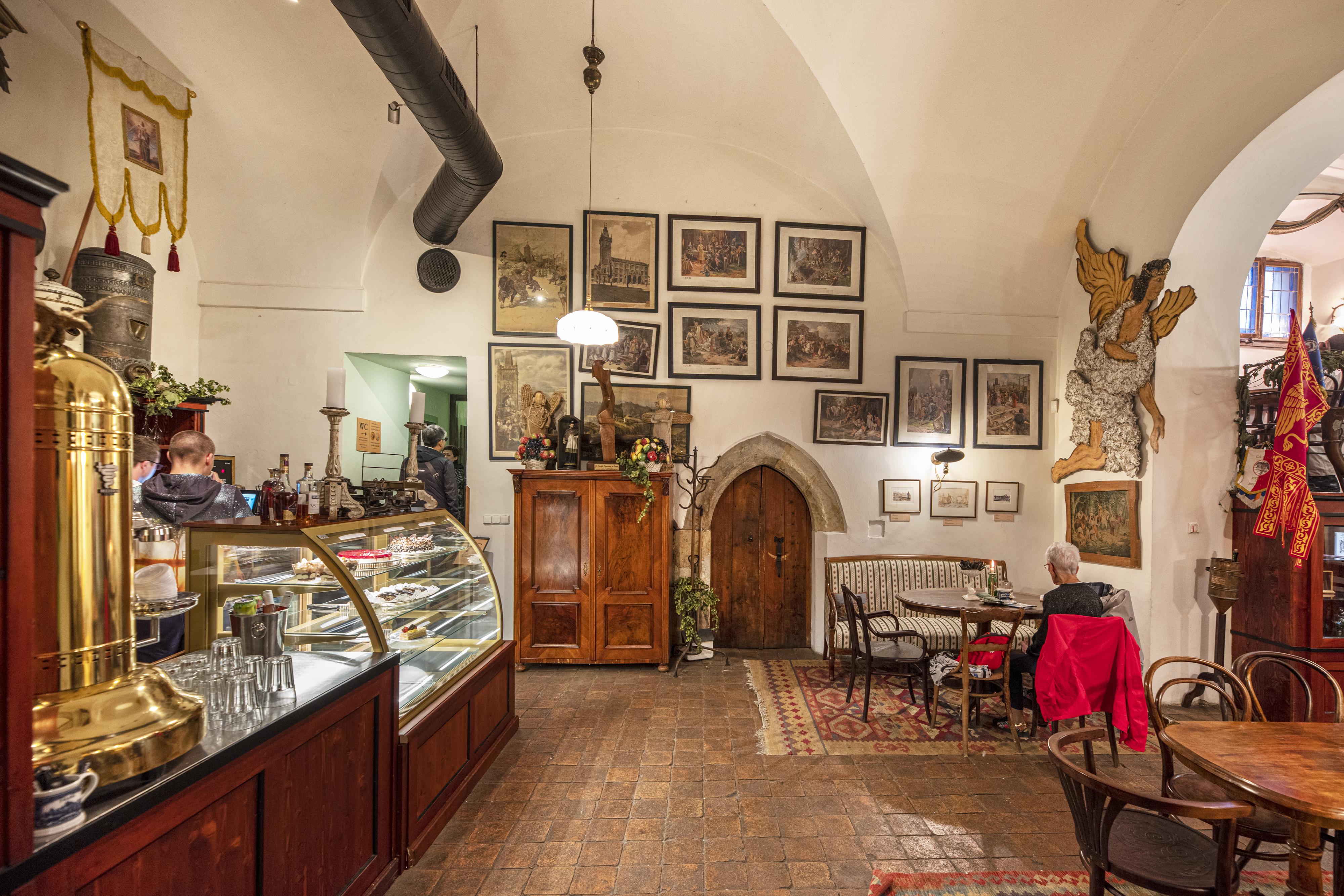 Barokní kavárna foto 5