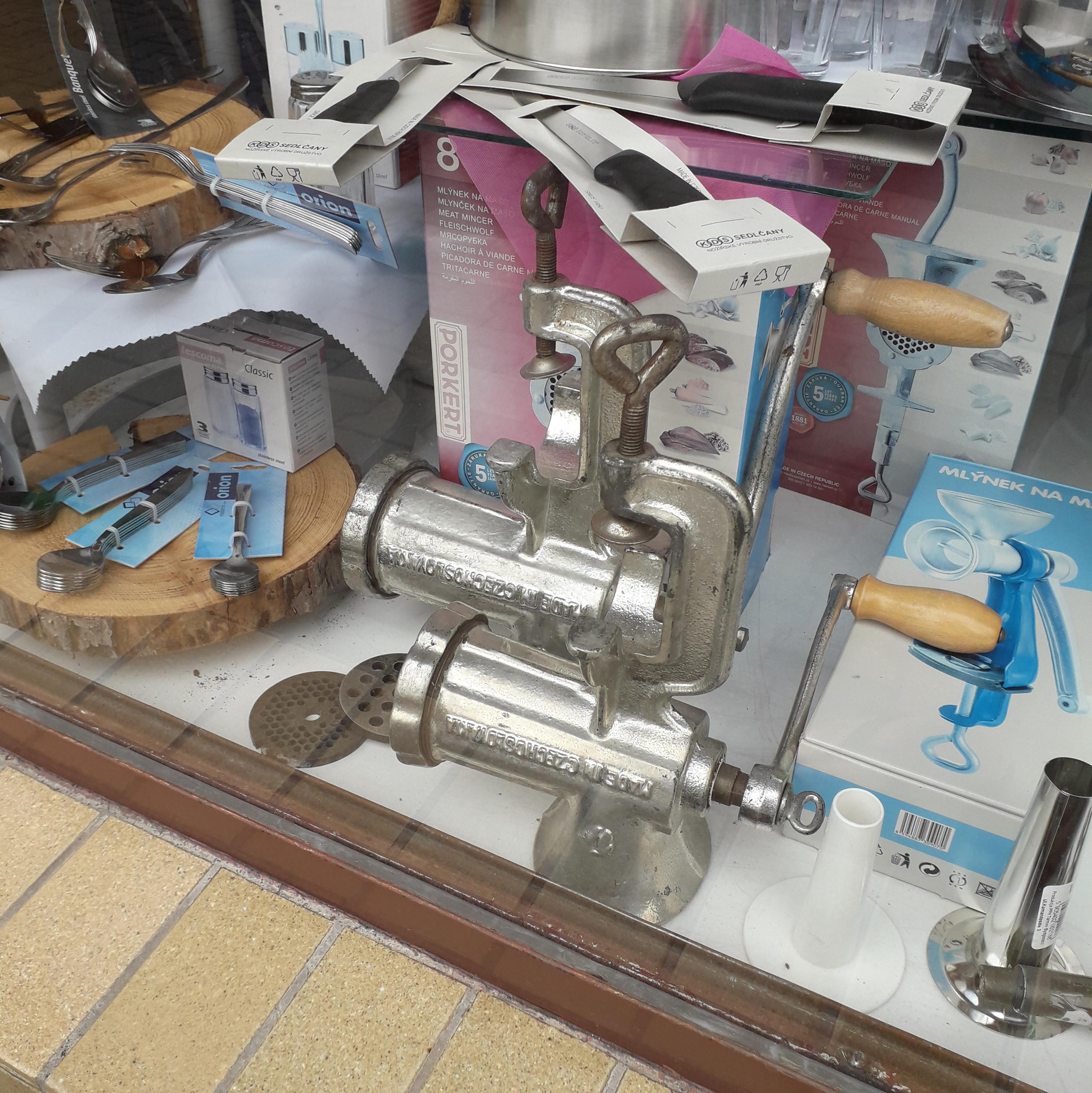 Domácí potřeby Petr Kvapil foto 2