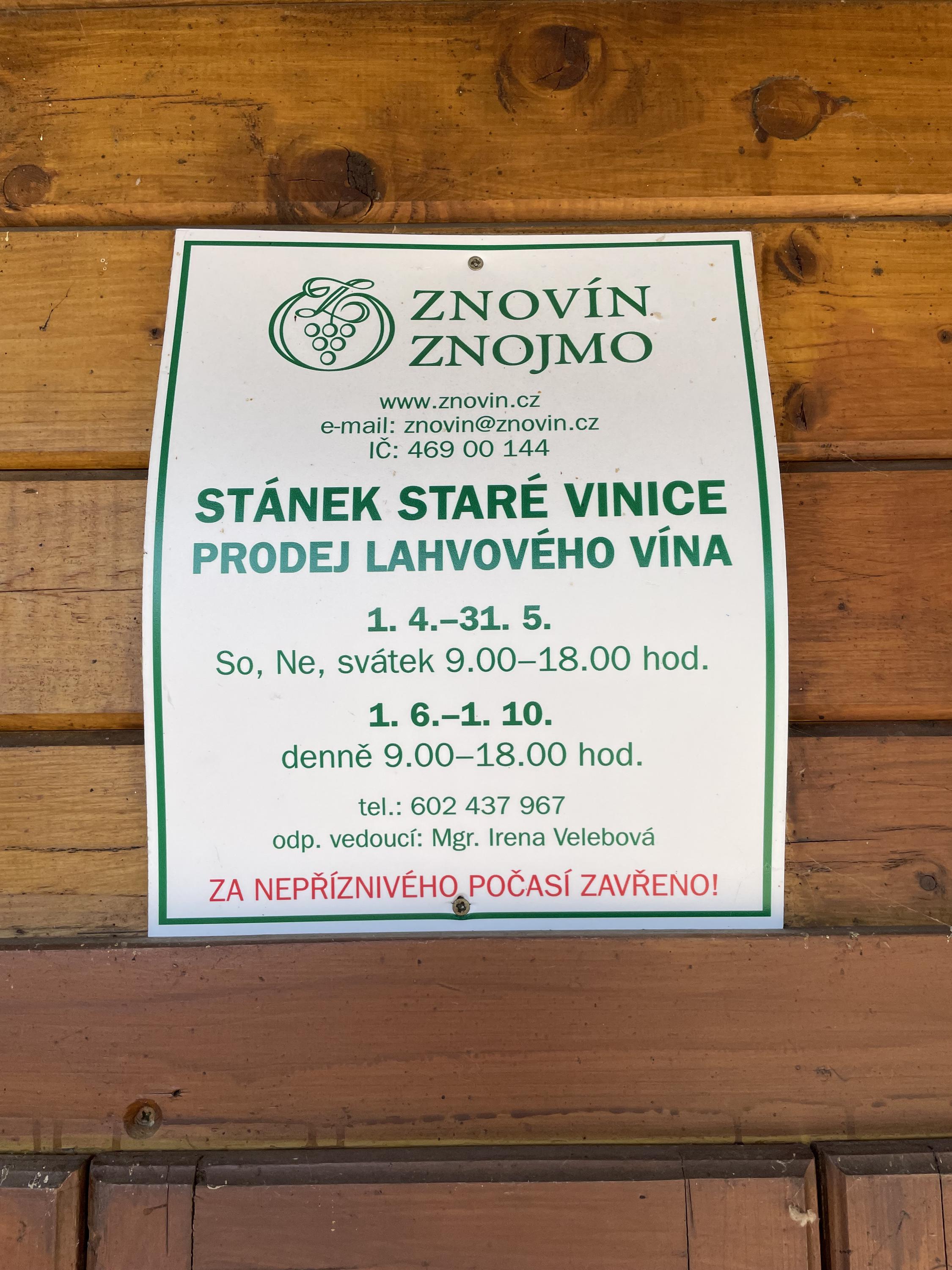 ZNOVÍN ZNOJMO - ochutnávkový stánek foto 2