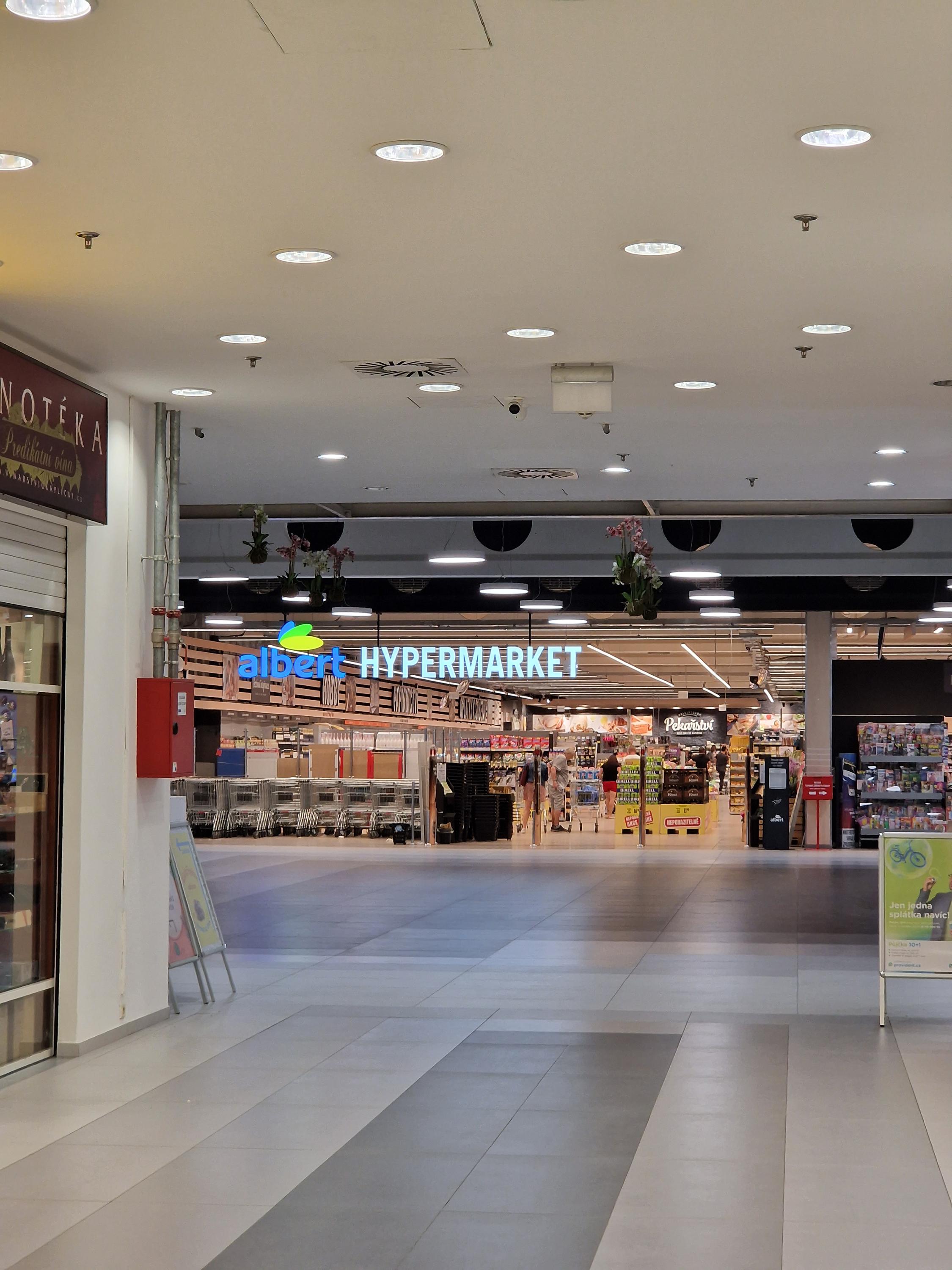 Albert Hypermarket foto 5