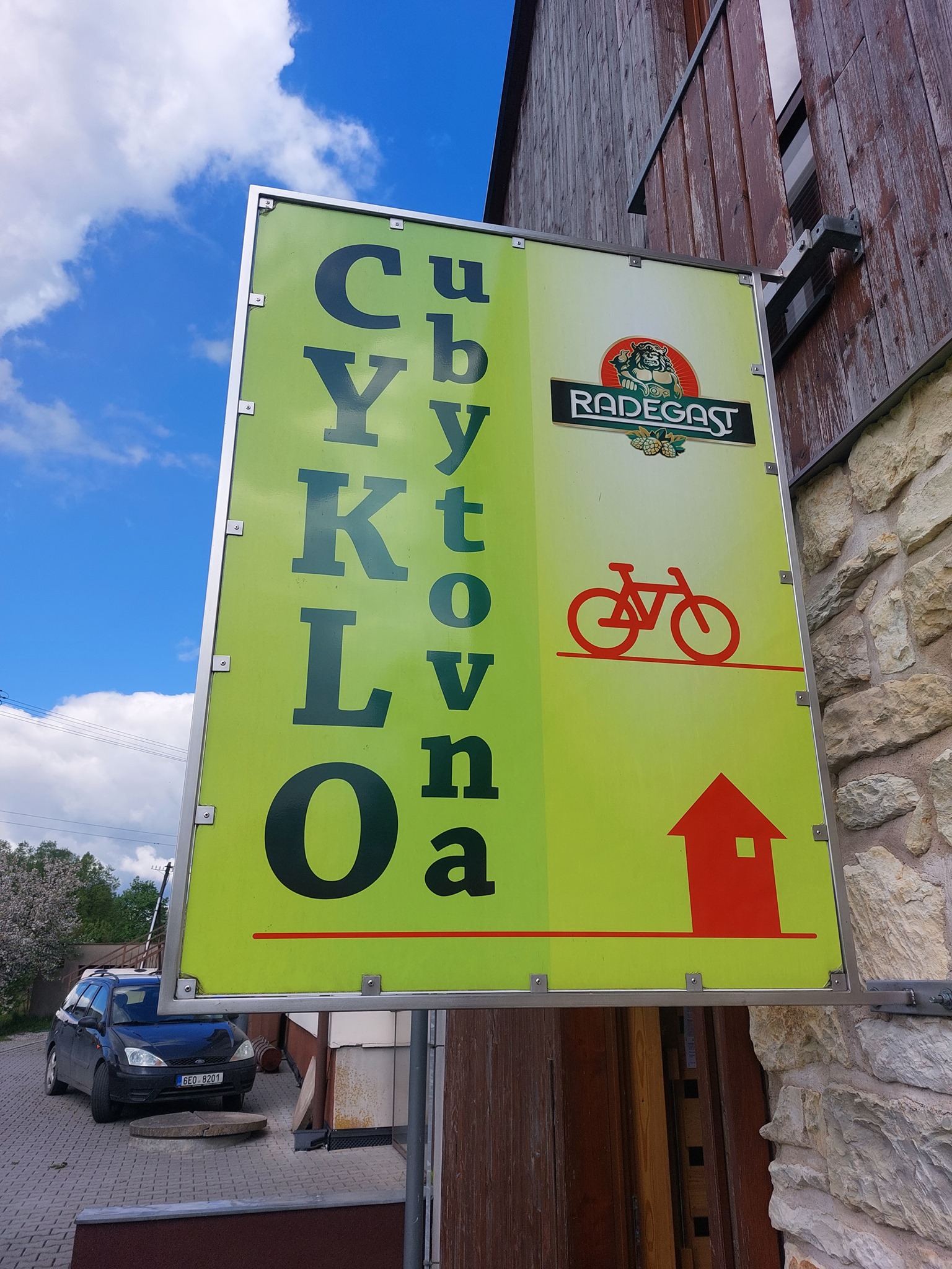 Cykloubytovna Jedlová - bowling foto 3