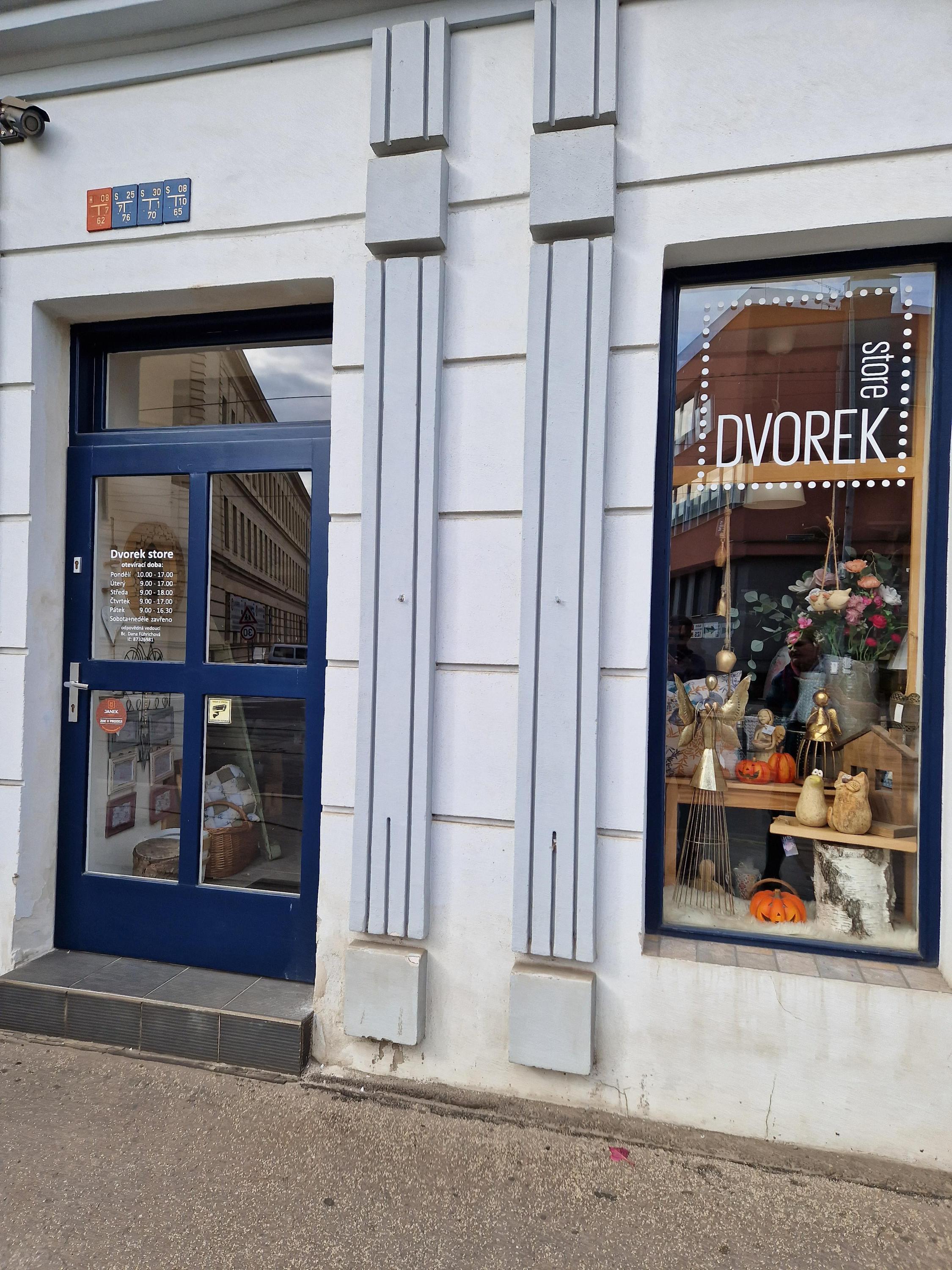 DVOREK store foto 3