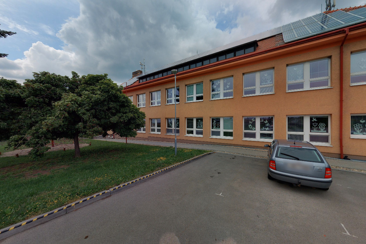 ZUŠ Velké Opatovice,  Benešov