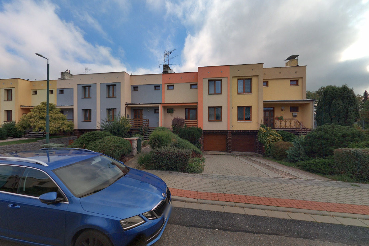 Výroba a montáž madel na zábradlí v panelových domech - Ladislav Kuželka foto 2