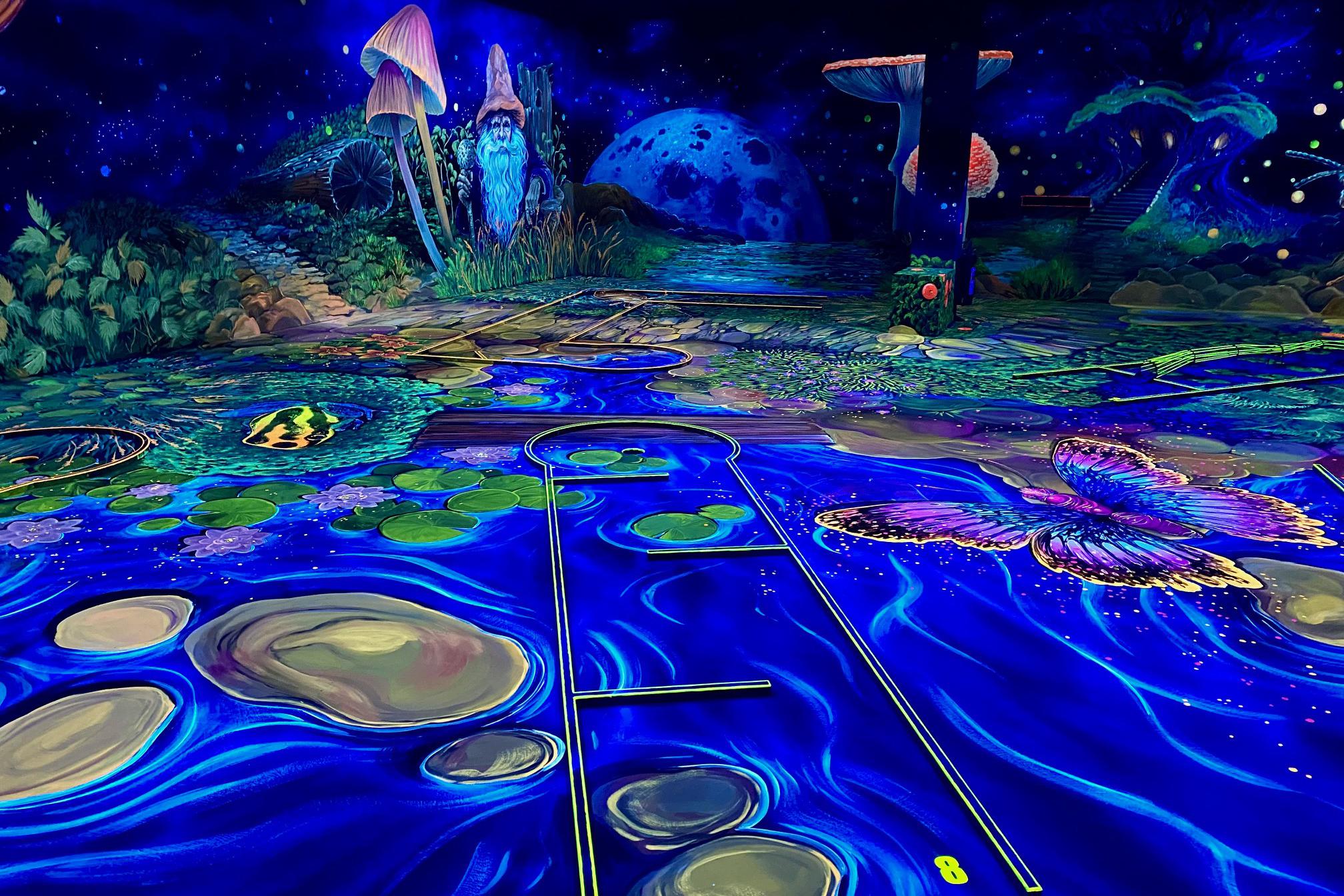 3D Black Light Minigolf