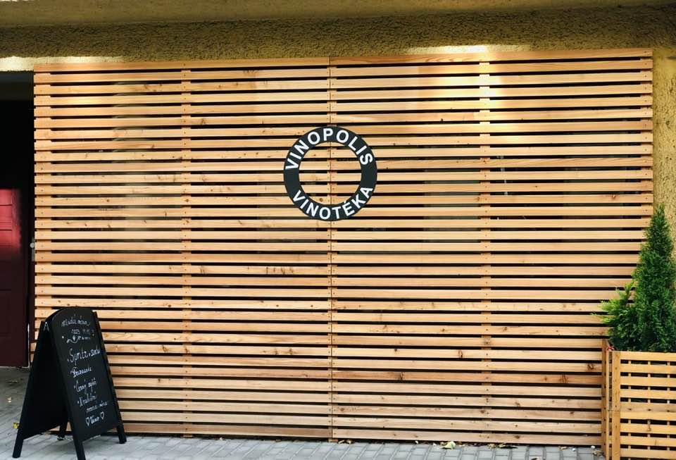 Vinotéka Vinopolis foto 4