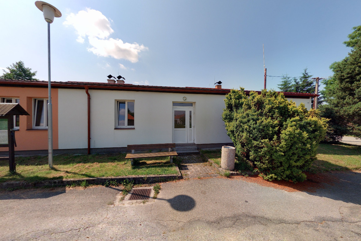 Mokrý Lom - obecní úřad