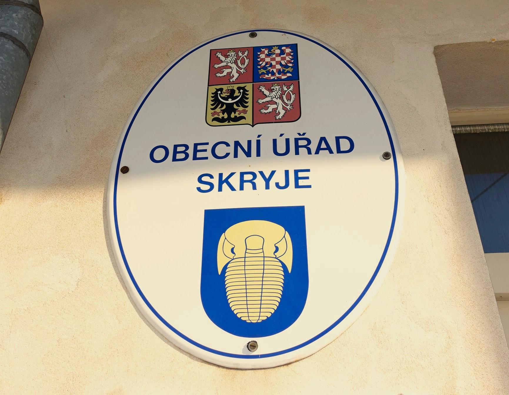 Skryje - obecní úřad foto 4