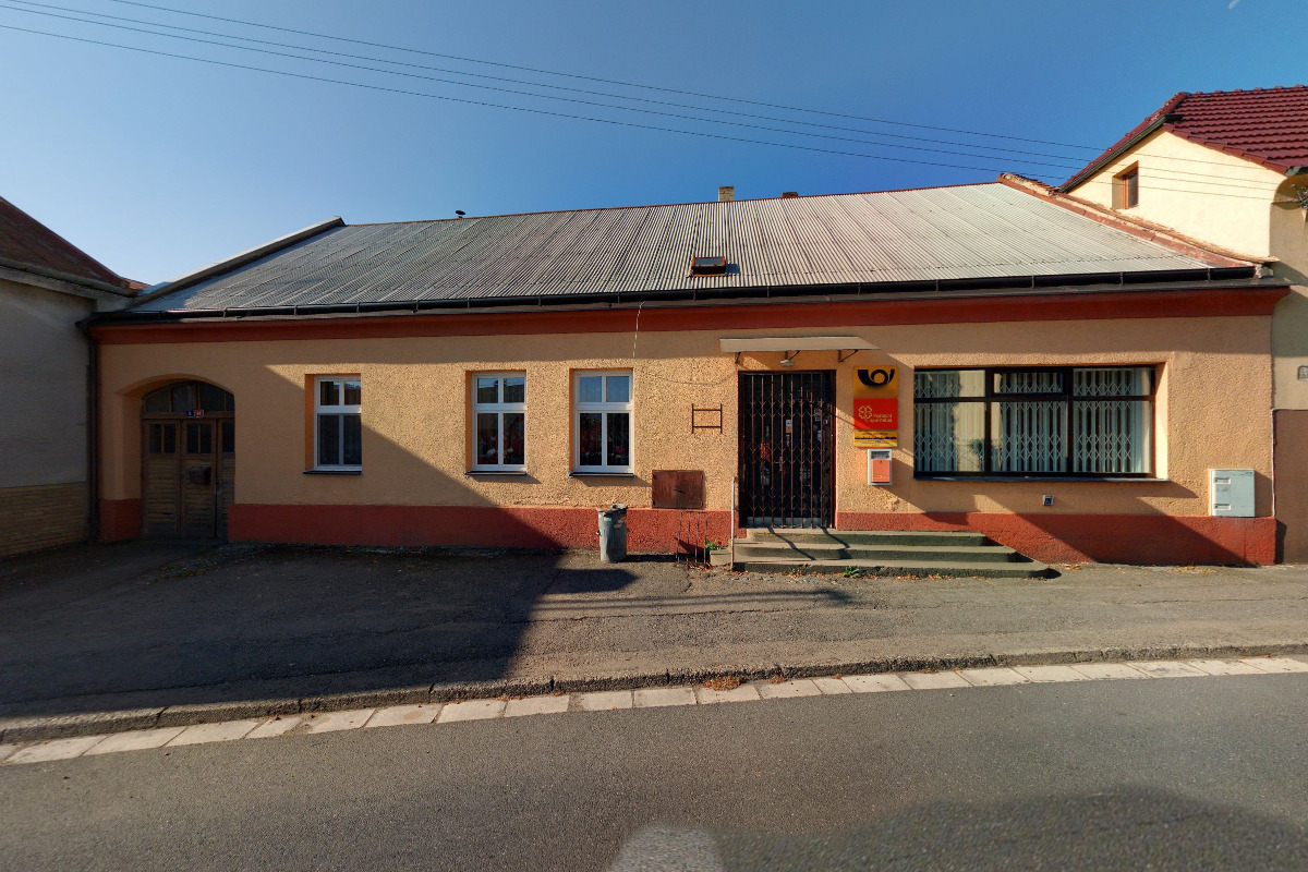 Pošta Ronov nad Doubravou foto 2