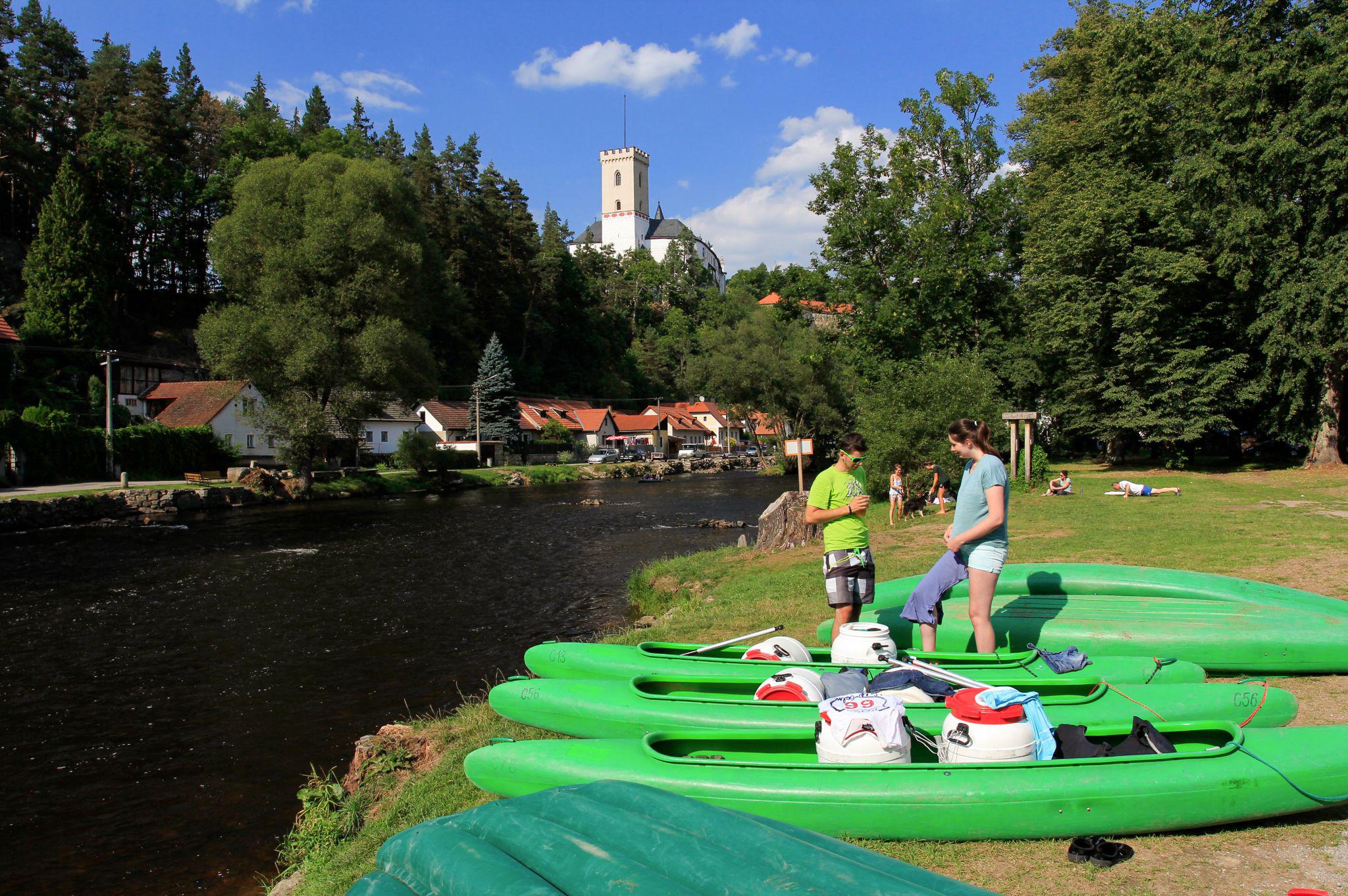Půjčovna lodí INGEtour | Rožmberk nad Vltavou