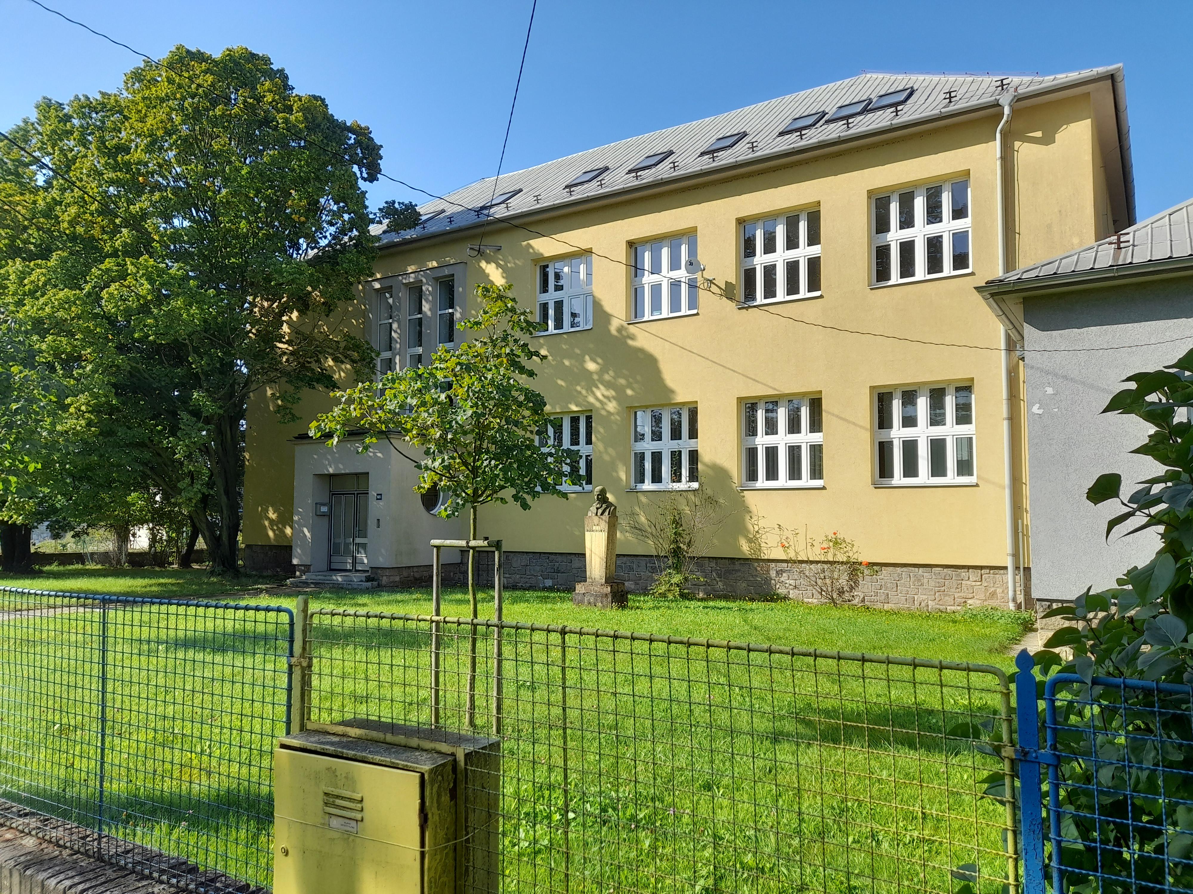 MATEŘSKÁ ŠKOLA, ul. Eduarda Světlíka, Hulín, příspěvková organizace