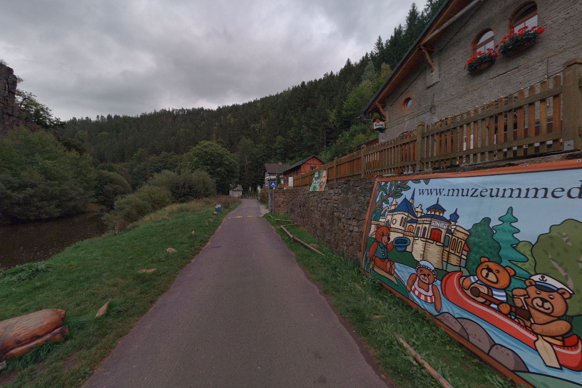 Nabíjecí stanice elektrokol Specialized Svatošské skály