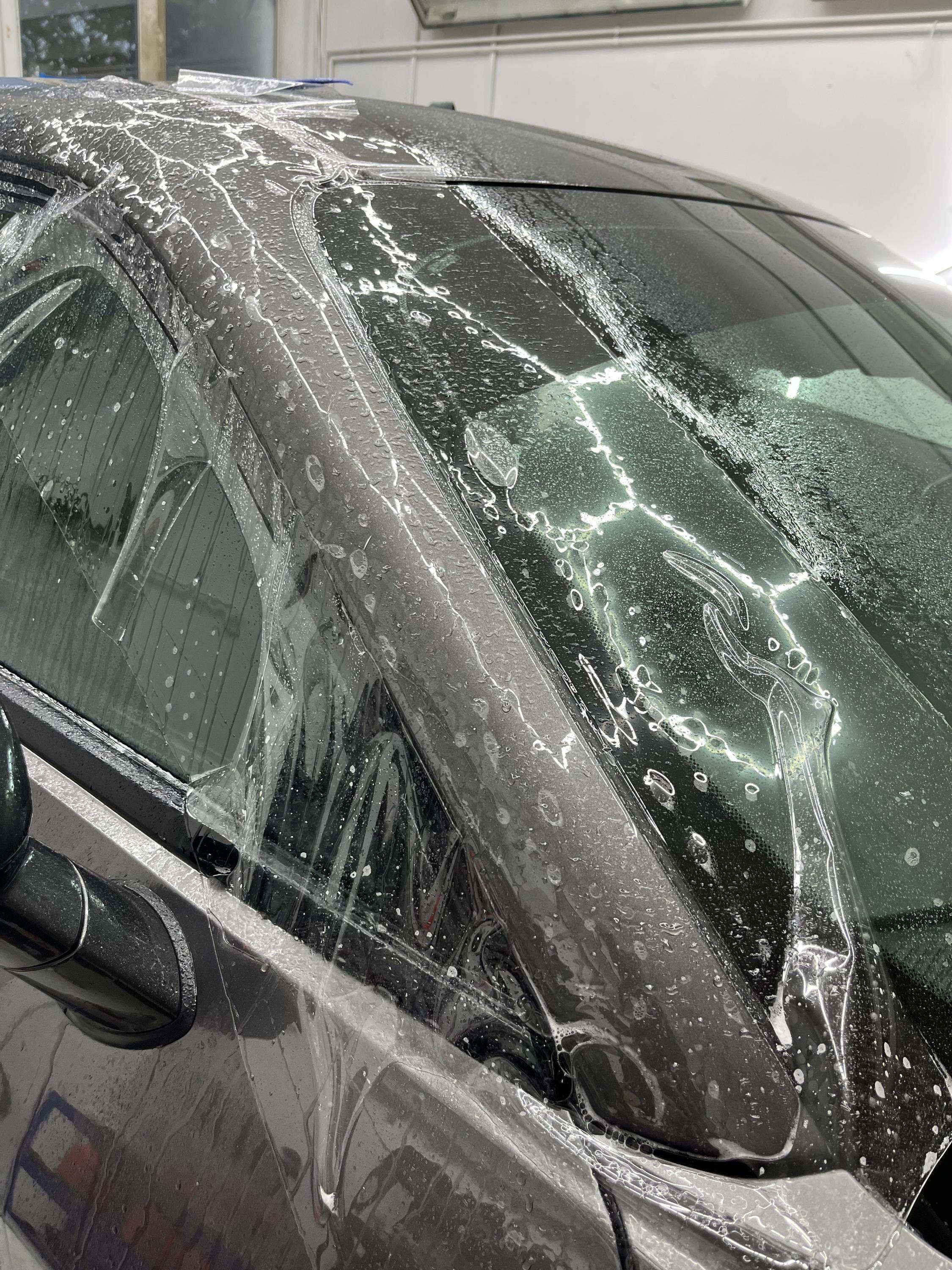 Lepší Kára - Reklamní, barevné a ochranné polepy vozů foto 3