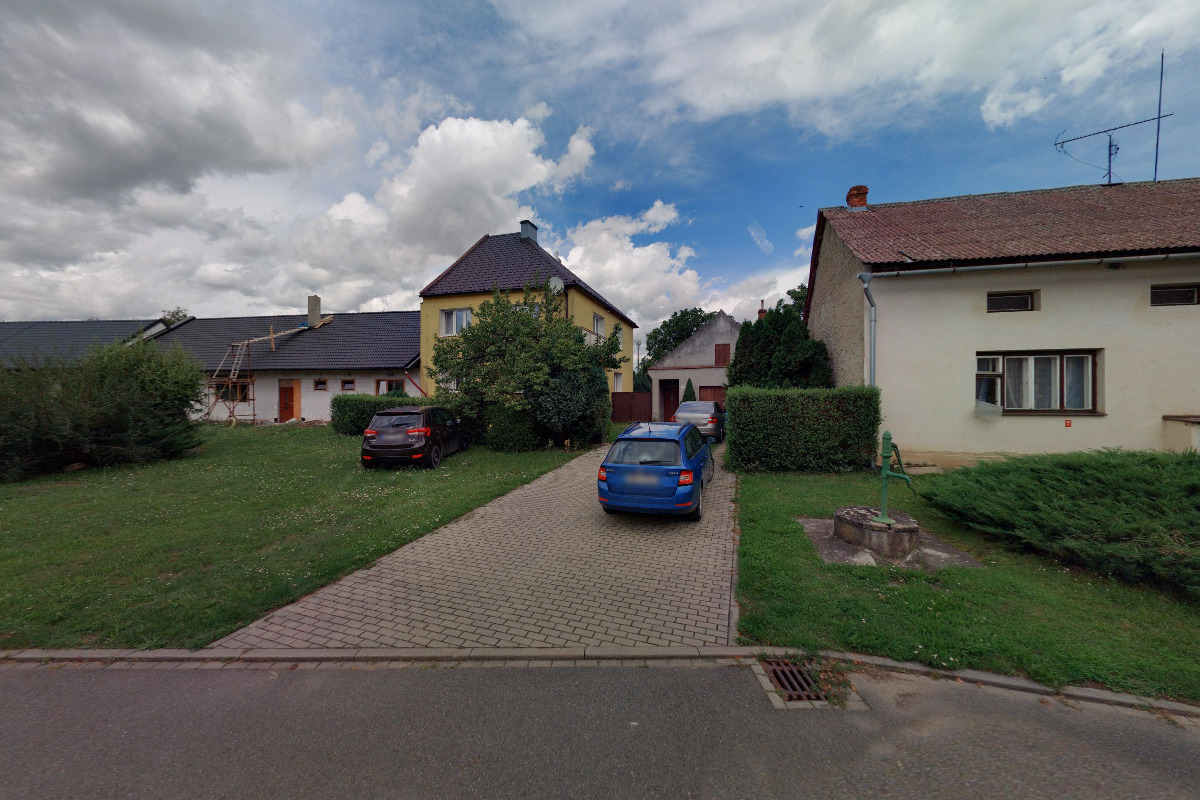 ZLATÁ LOKNA - Petra Kučová