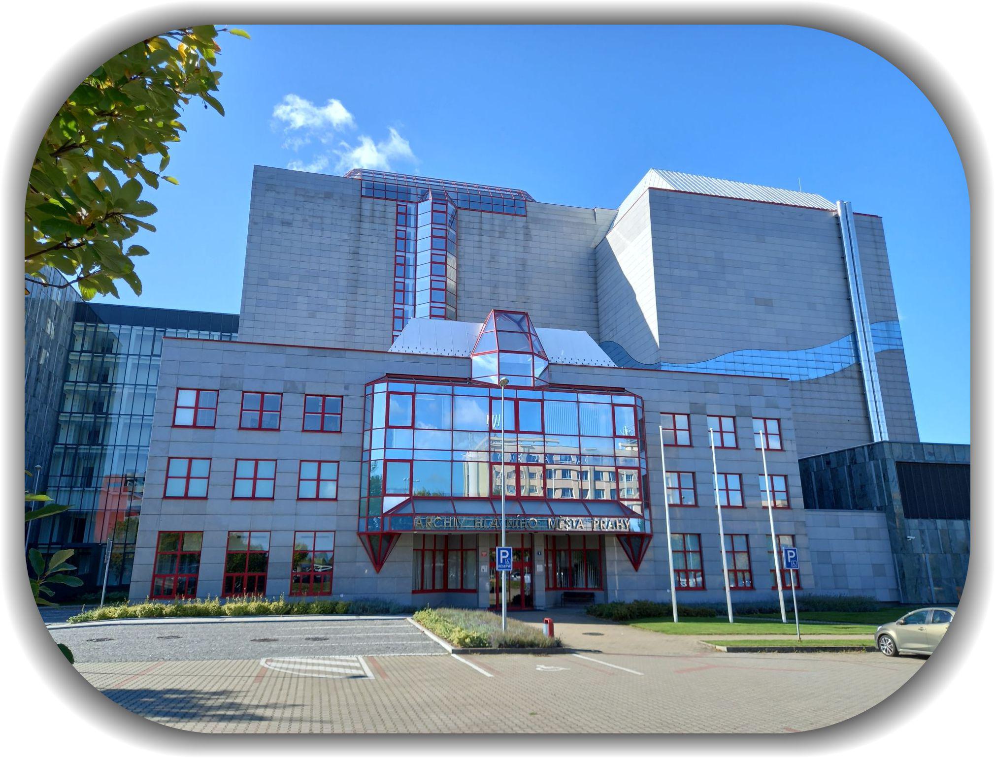 Státní oblastní archiv v Praze foto 4