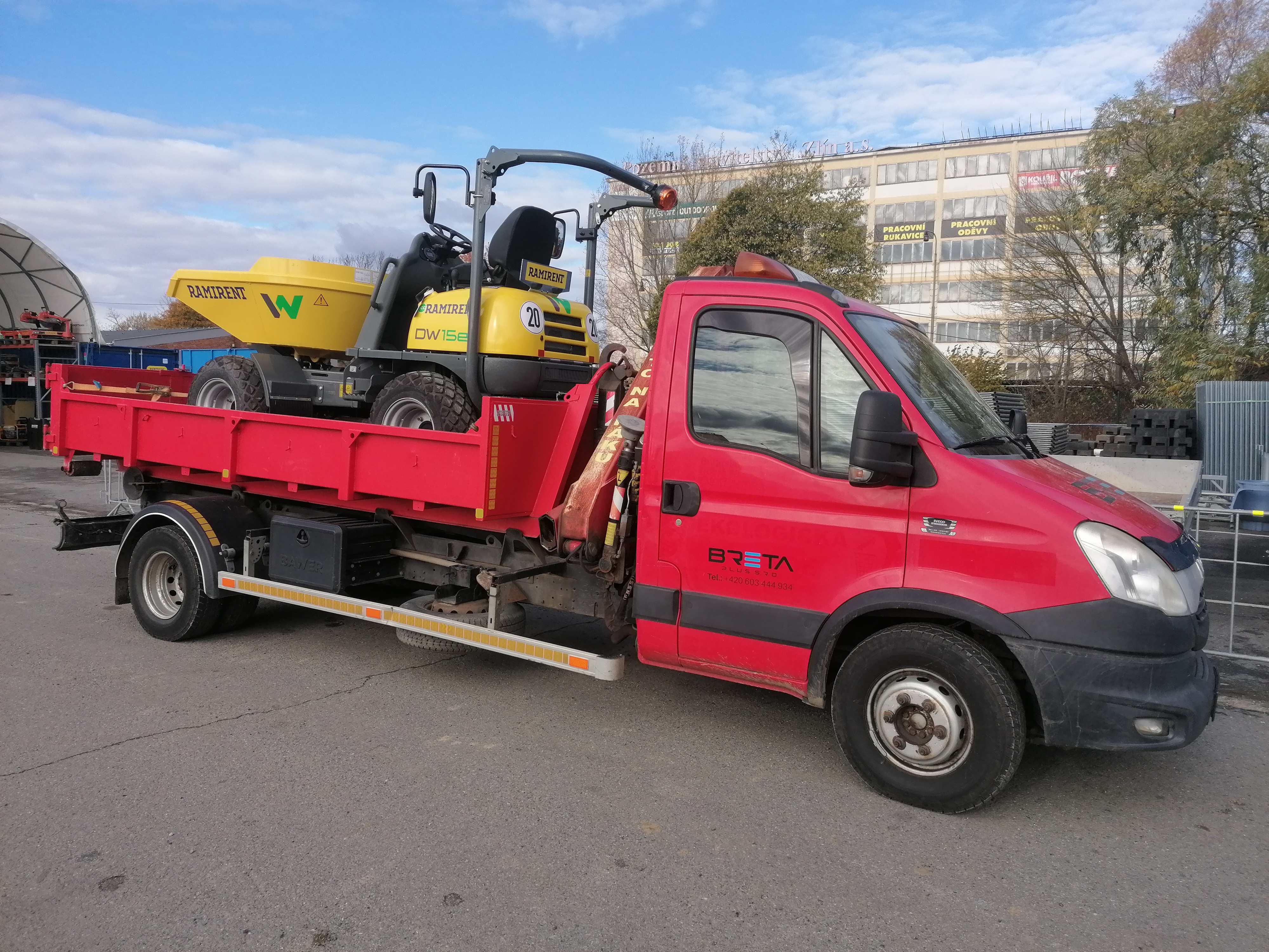 BRETA PLUS - kontejnerová doprava s hydraulickou rukou foto 3