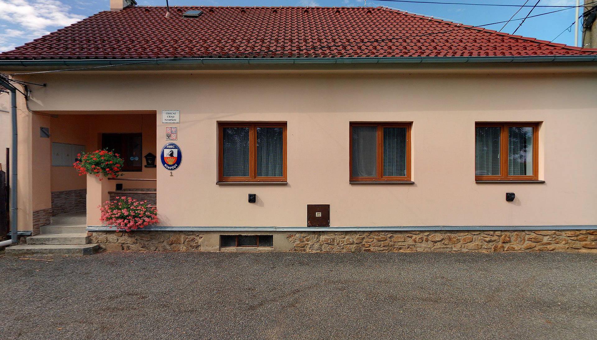 Nimpšov - obecní úřad foto 2