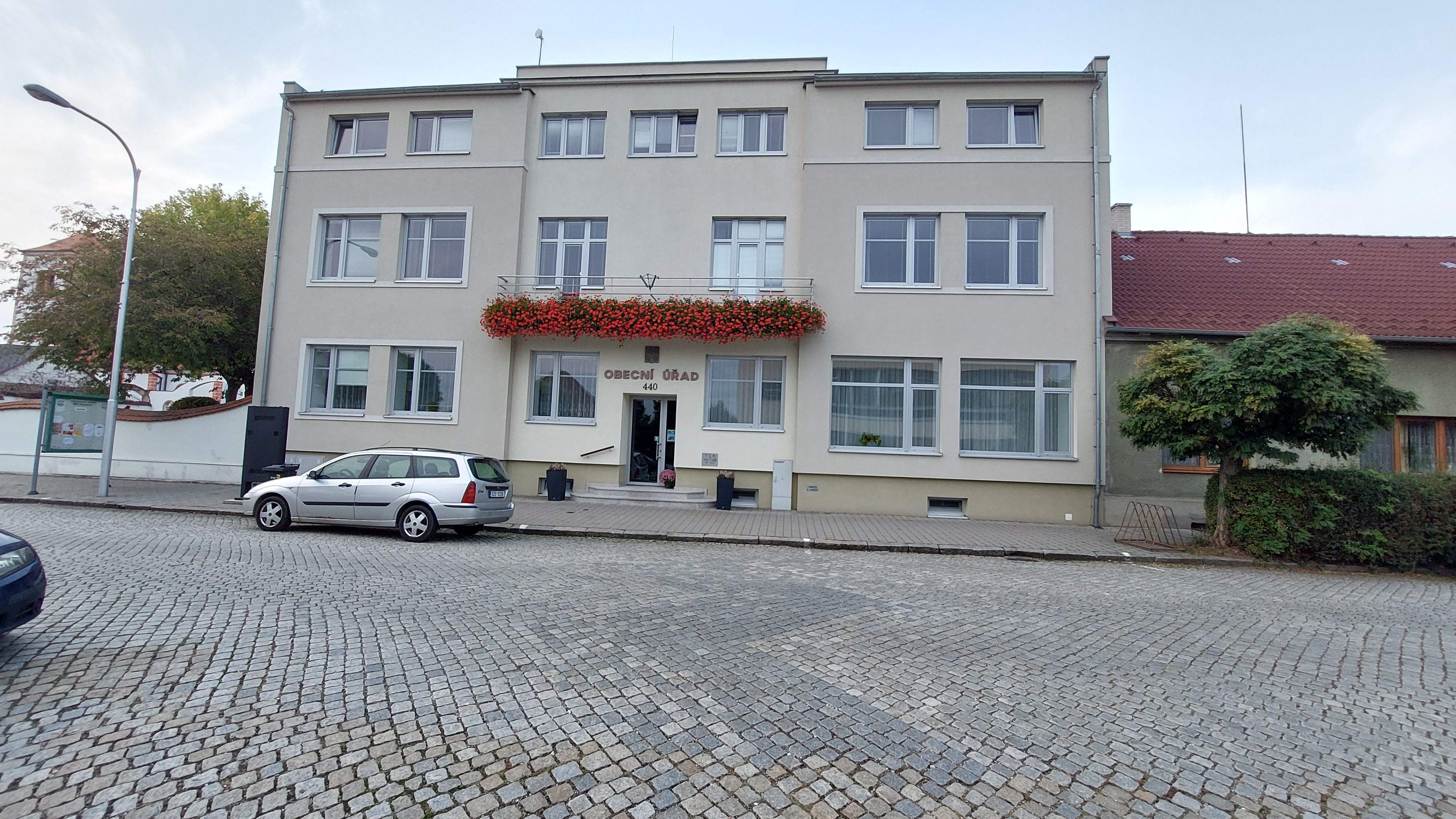 Tlumačov - obecní úřad foto 4