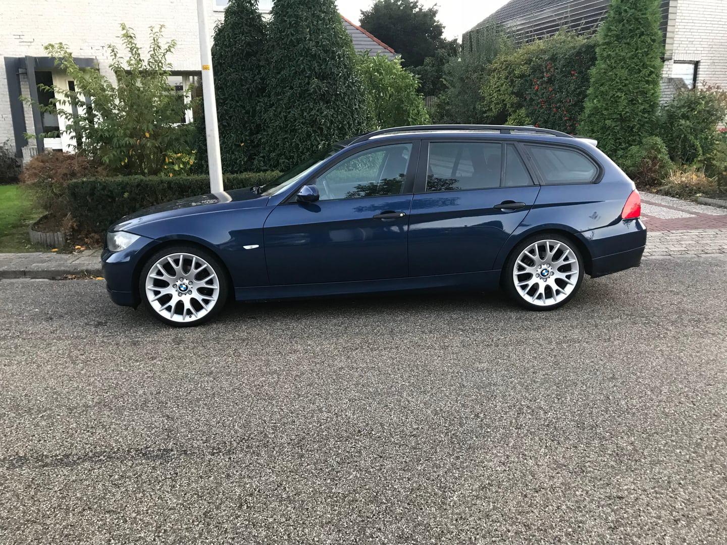 Avescar Car Rental Prague foto 6