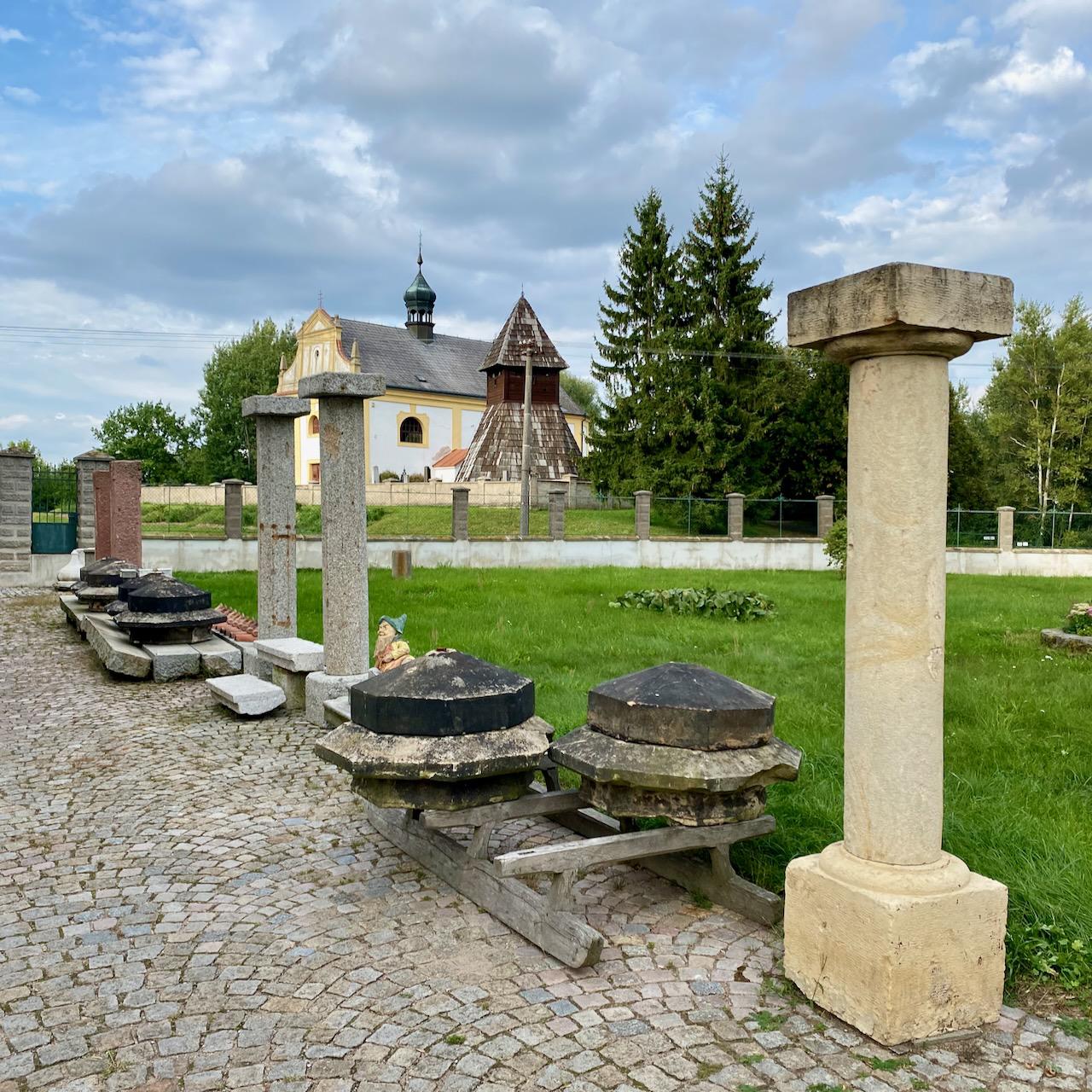 Starožitnosti Lučický mlýn foto 4