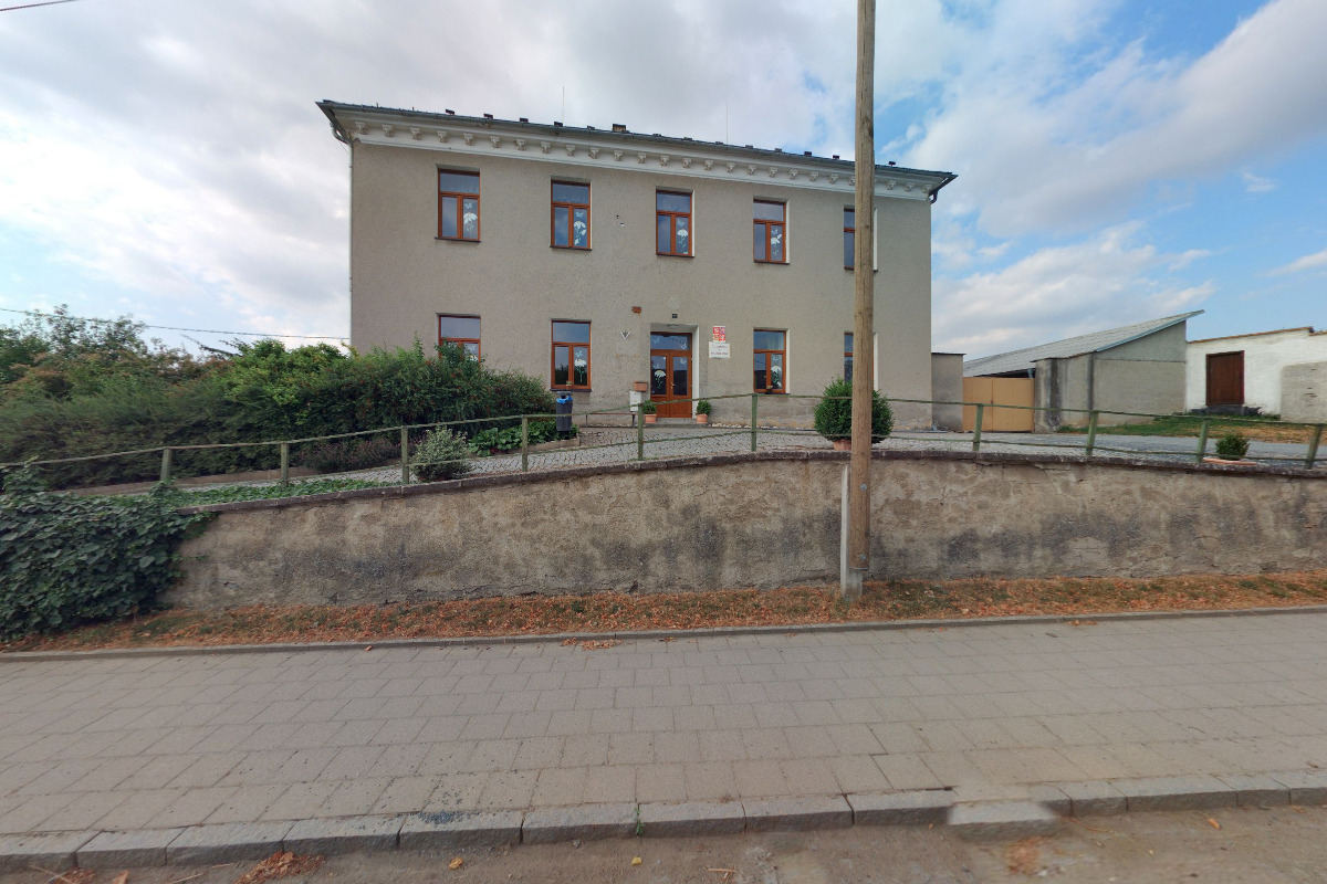ZŠ a MŠ Cholina foto 2