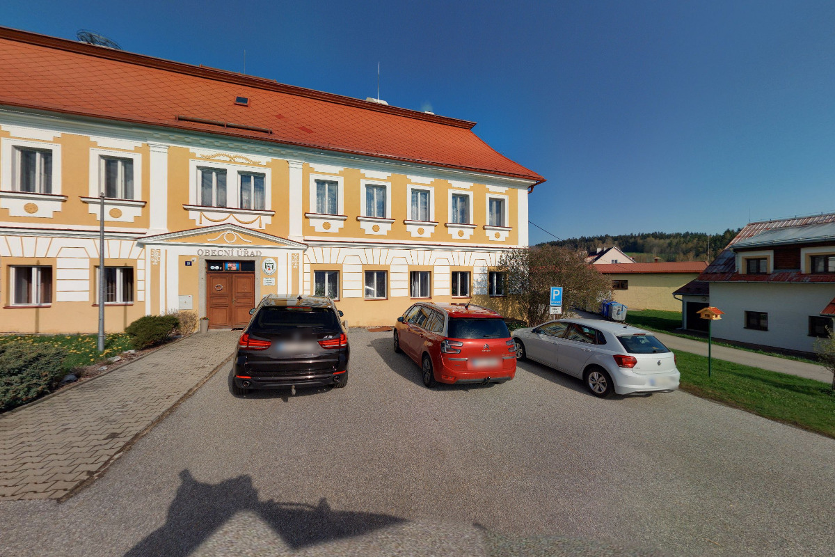 Obecní knihovna Přední Výtoň foto 2