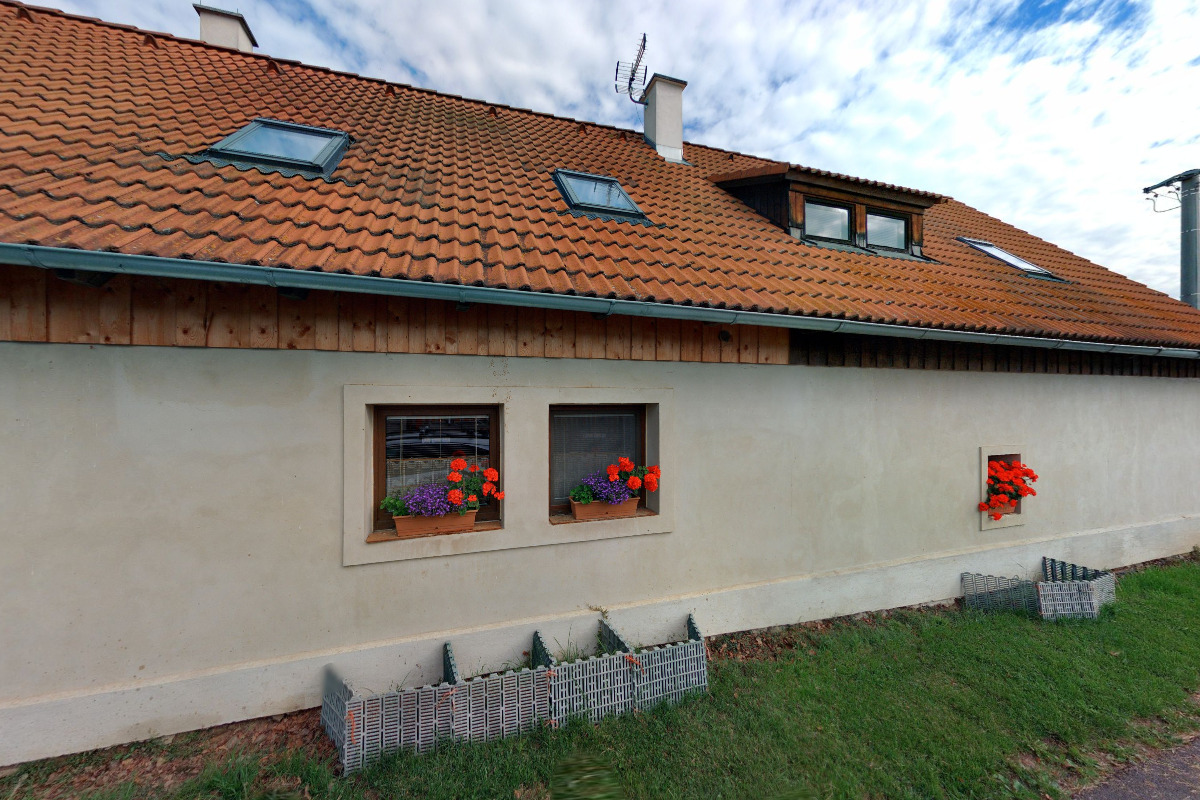 Vladimír Mikeš - zednické, klempířské, tesařské a pokrývačské práce