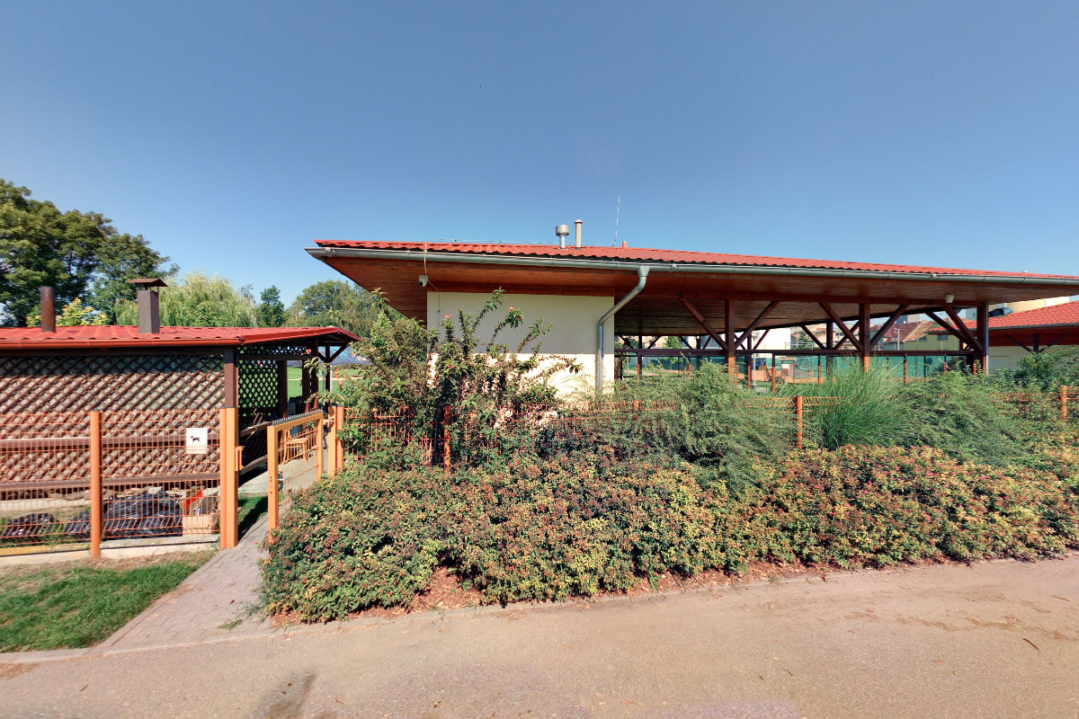 Sportovní areál & Letní zahrádka Prosenice foto 2