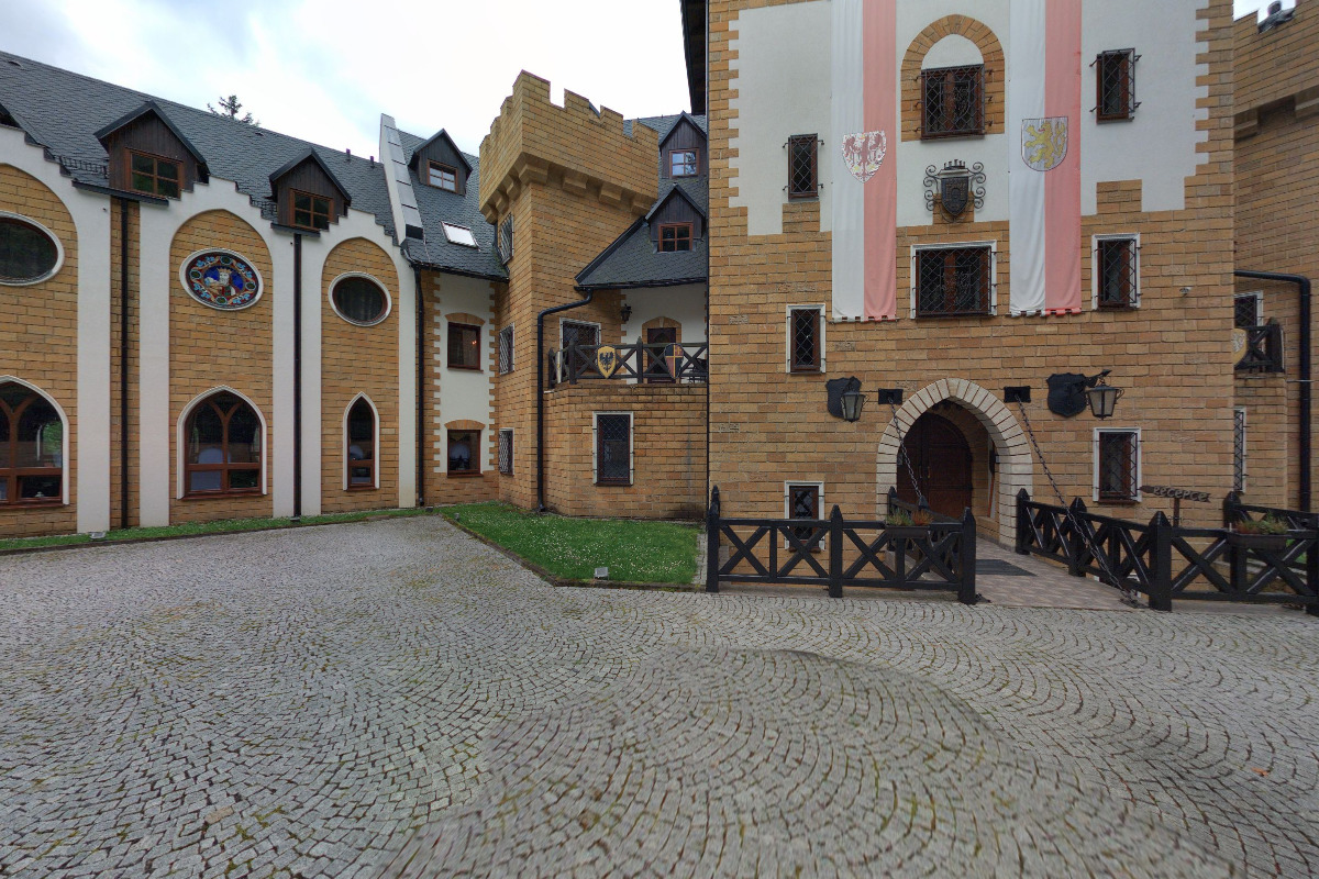 Nabíjecí stanice pro elektrokola a mobilní zařízení - Etron Czech s.r.o. foto 3
