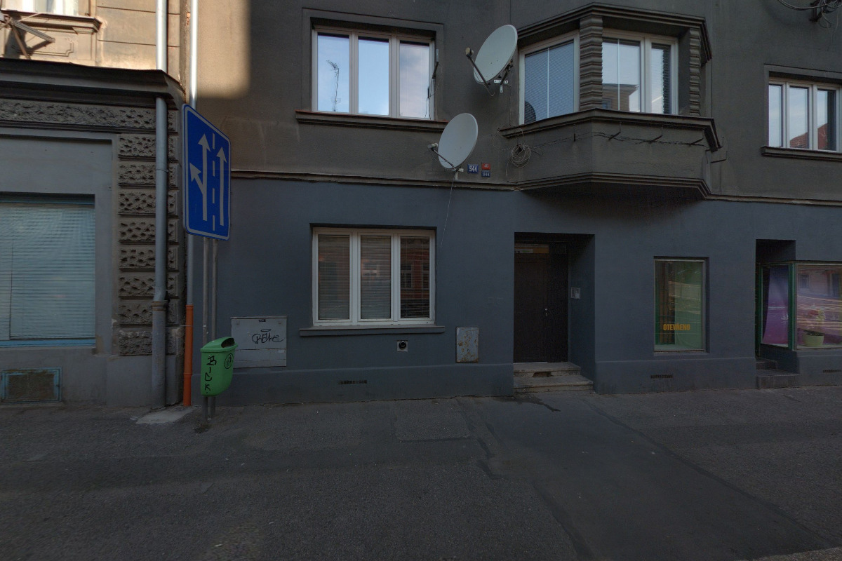 Zastavárna - Xuan Thong Pham foto 1