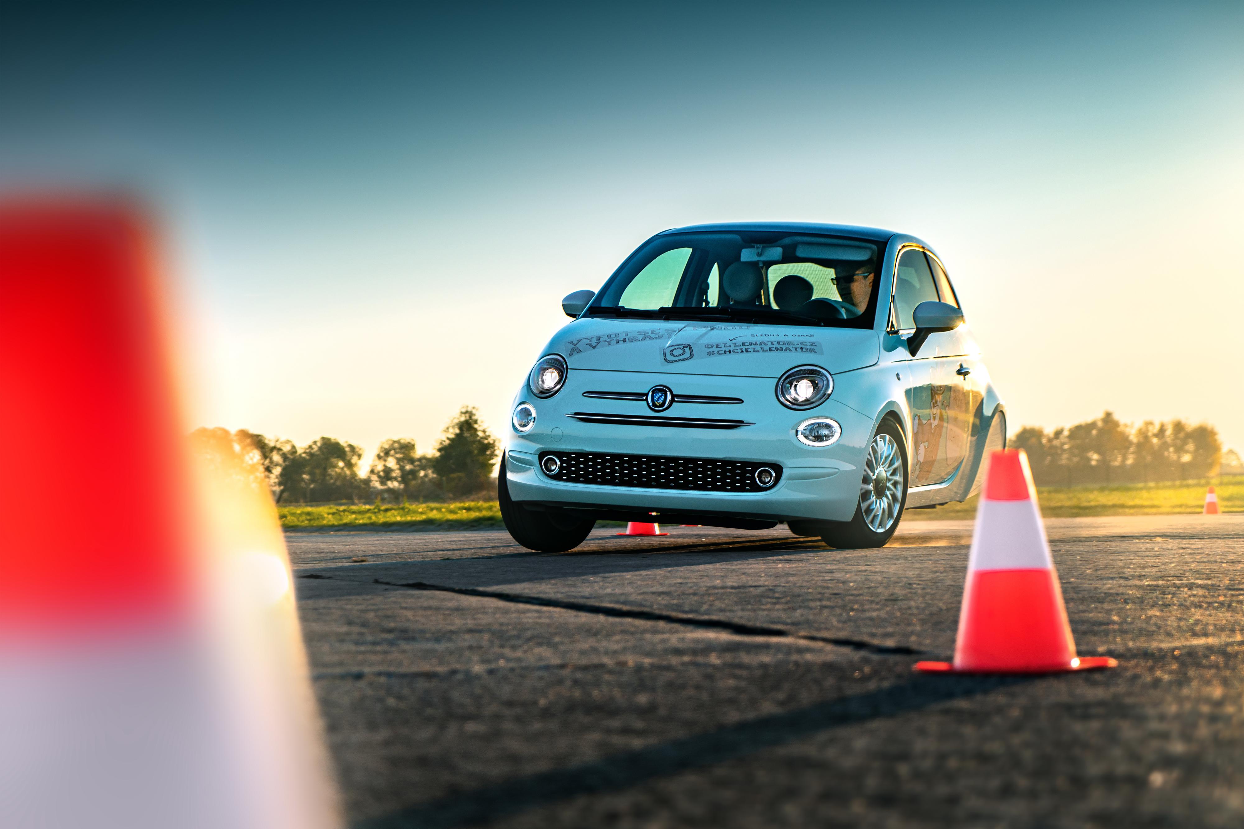 Poprvé za volantem ve Fiatu 500 Ellenator