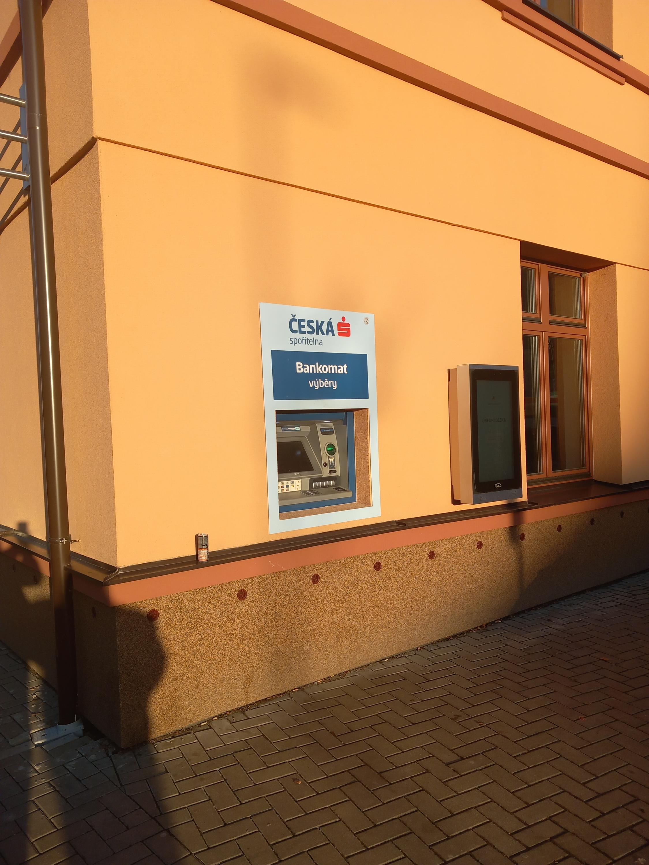 Bankomat České spořitelny foto 2