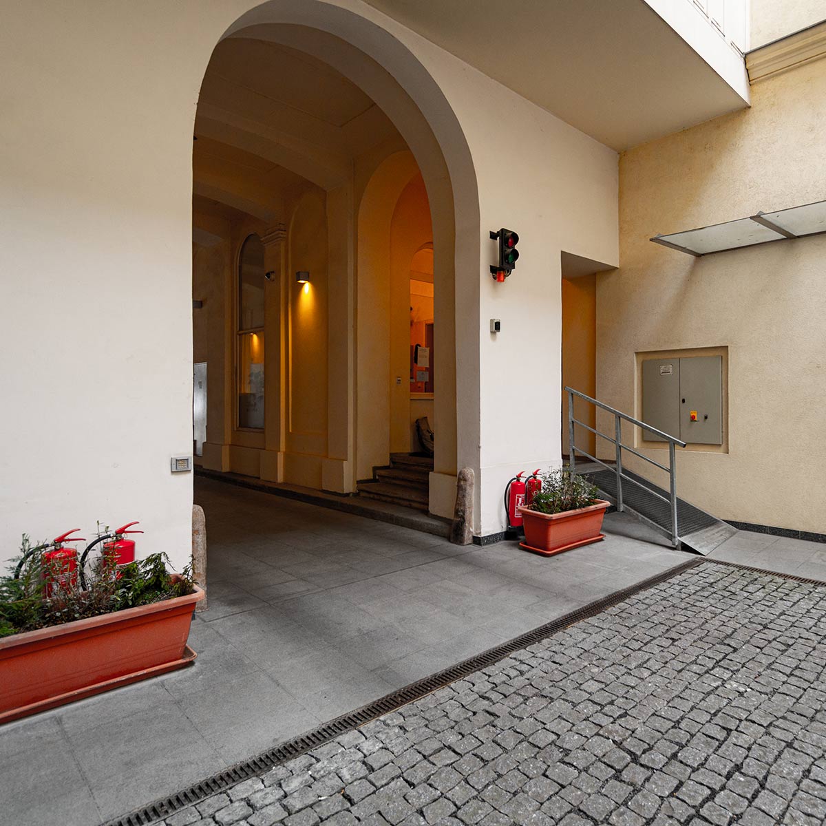 MR.PARKIT - Parking Senovážné náměstí foto 2