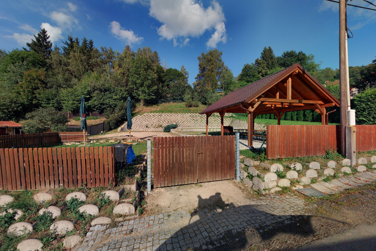 Nabíjecí stanice Kamenice u Březové foto 3