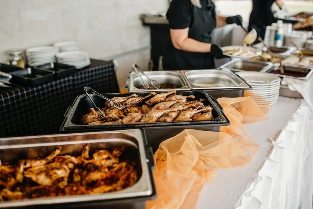 R catering, s.r.o. foto 3