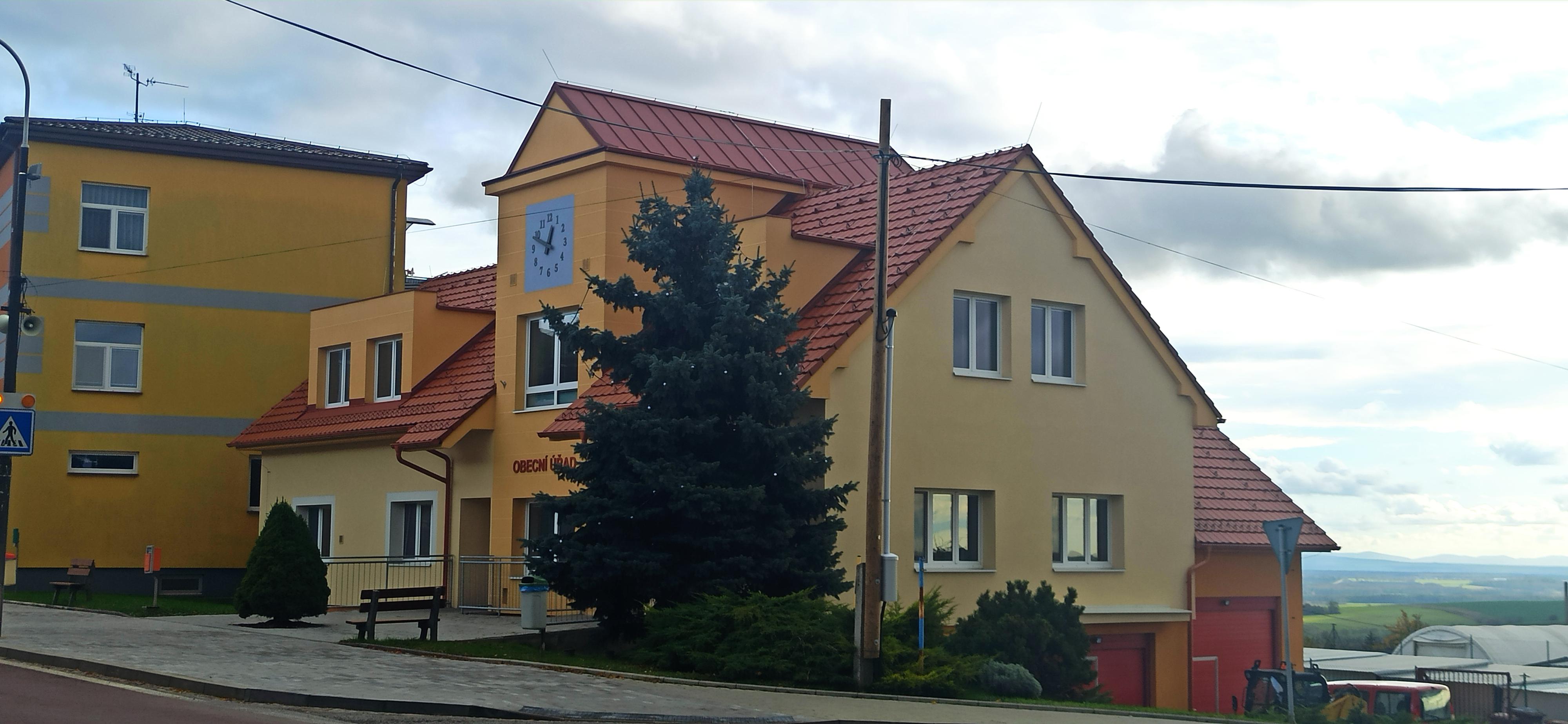 Strážovice - obecní úřad foto 6