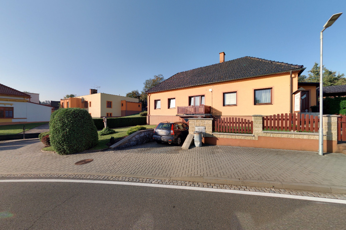 Ing. Marek Kuchař - Interiérové dveře a schodiště