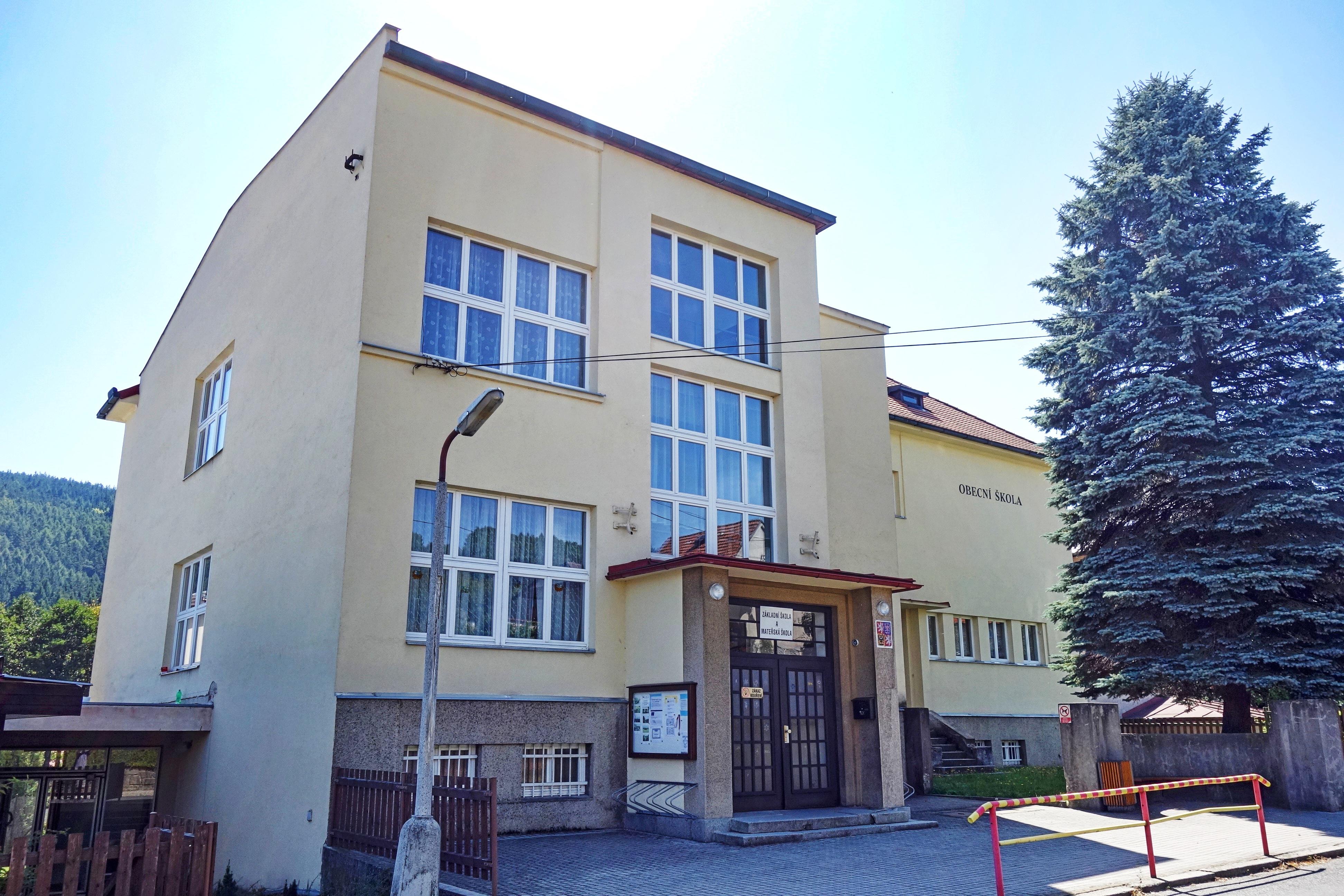 ZŠ a MŠ Velhartice