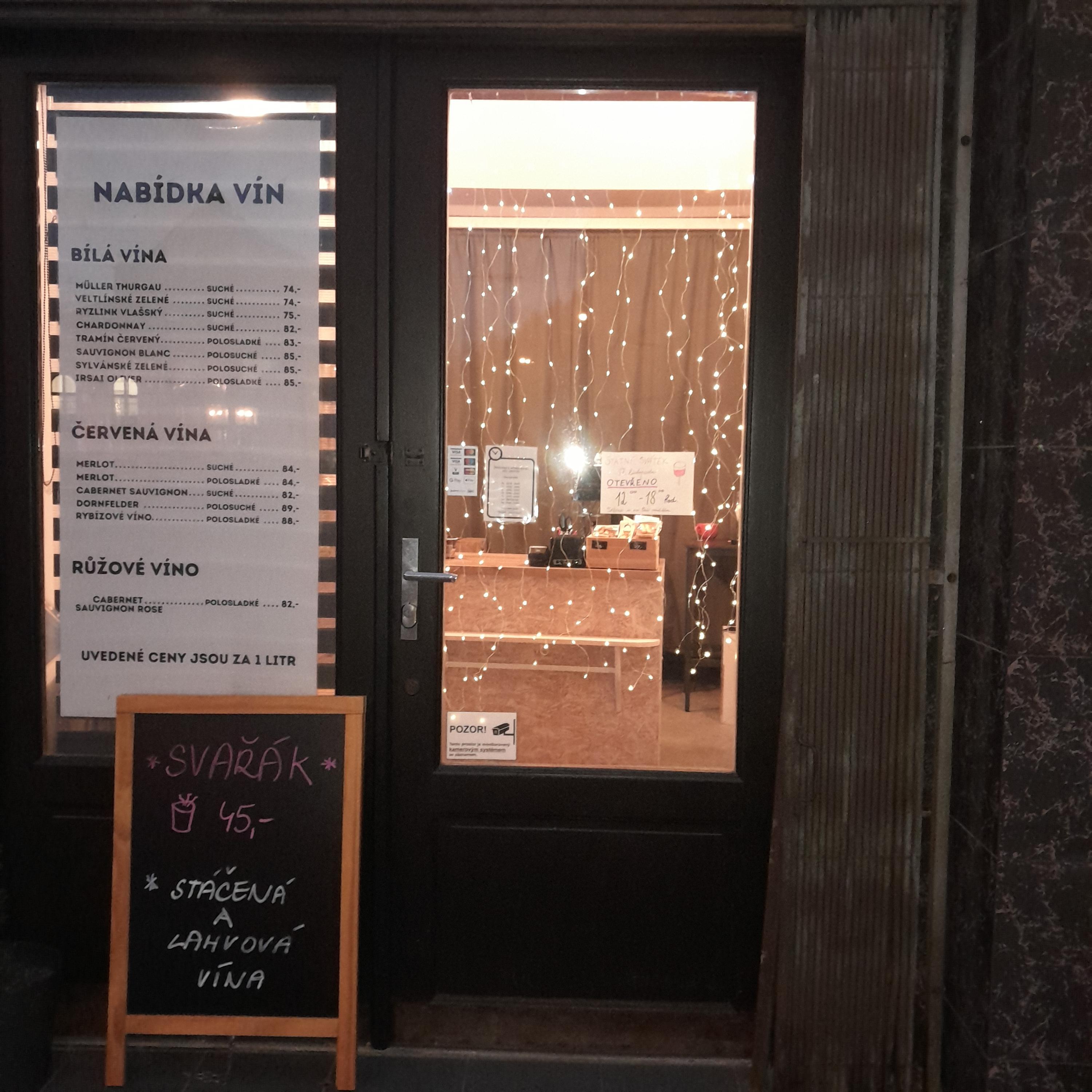 Víno - Markéta Adametzová foto 2