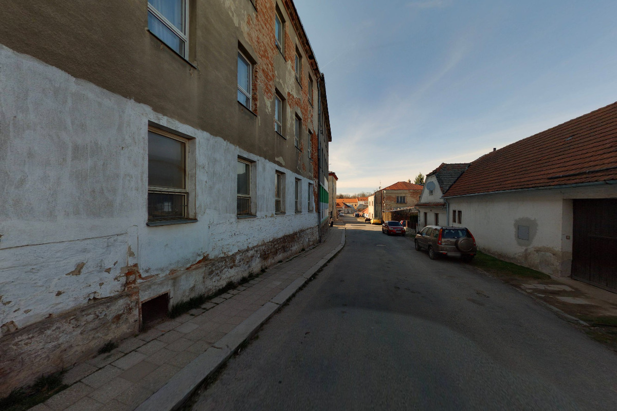 Služby technické a stavební - plošiny a kontejnery foto 1