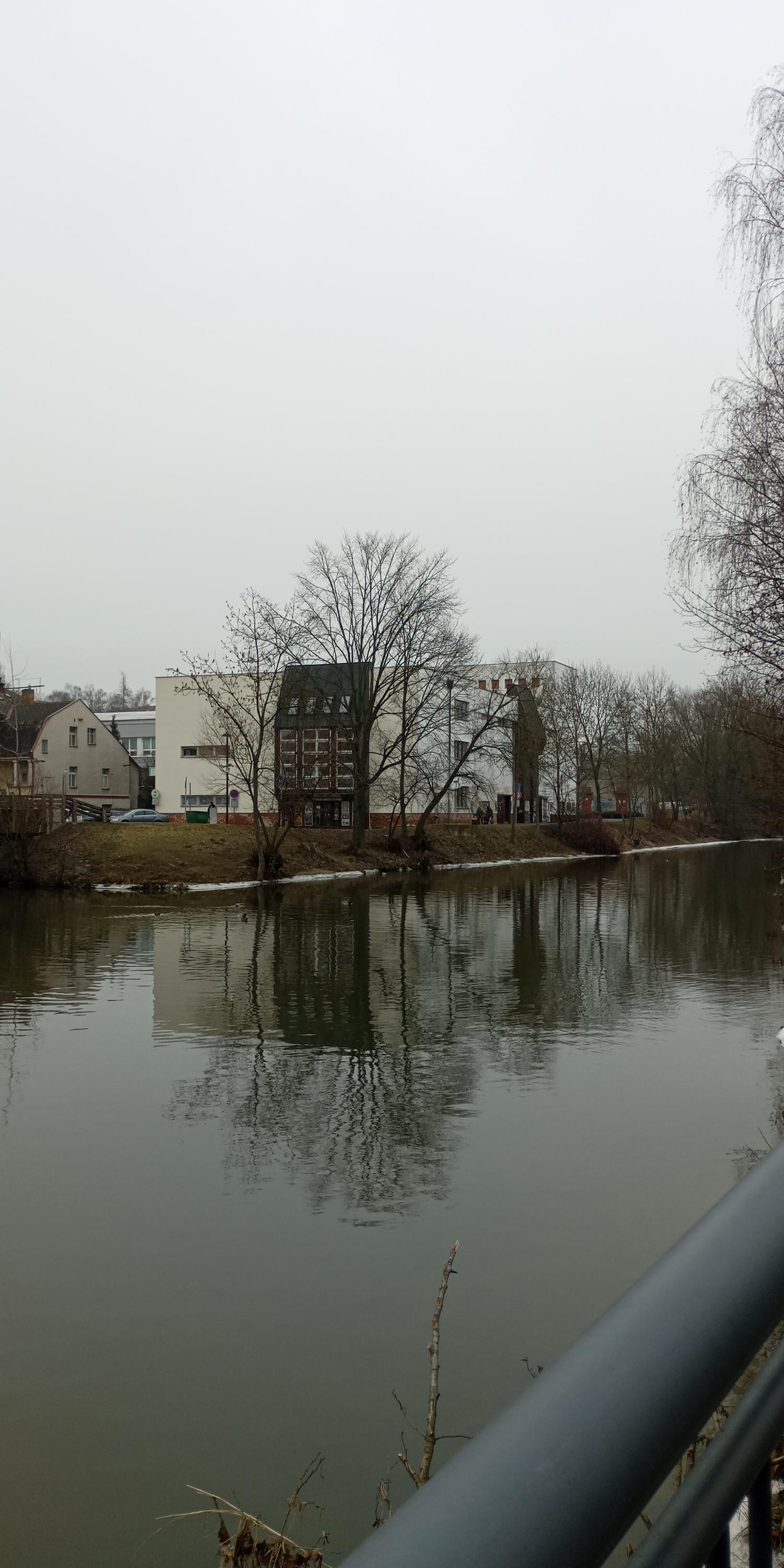 Městské divadlo a kino Ostrov foto 4