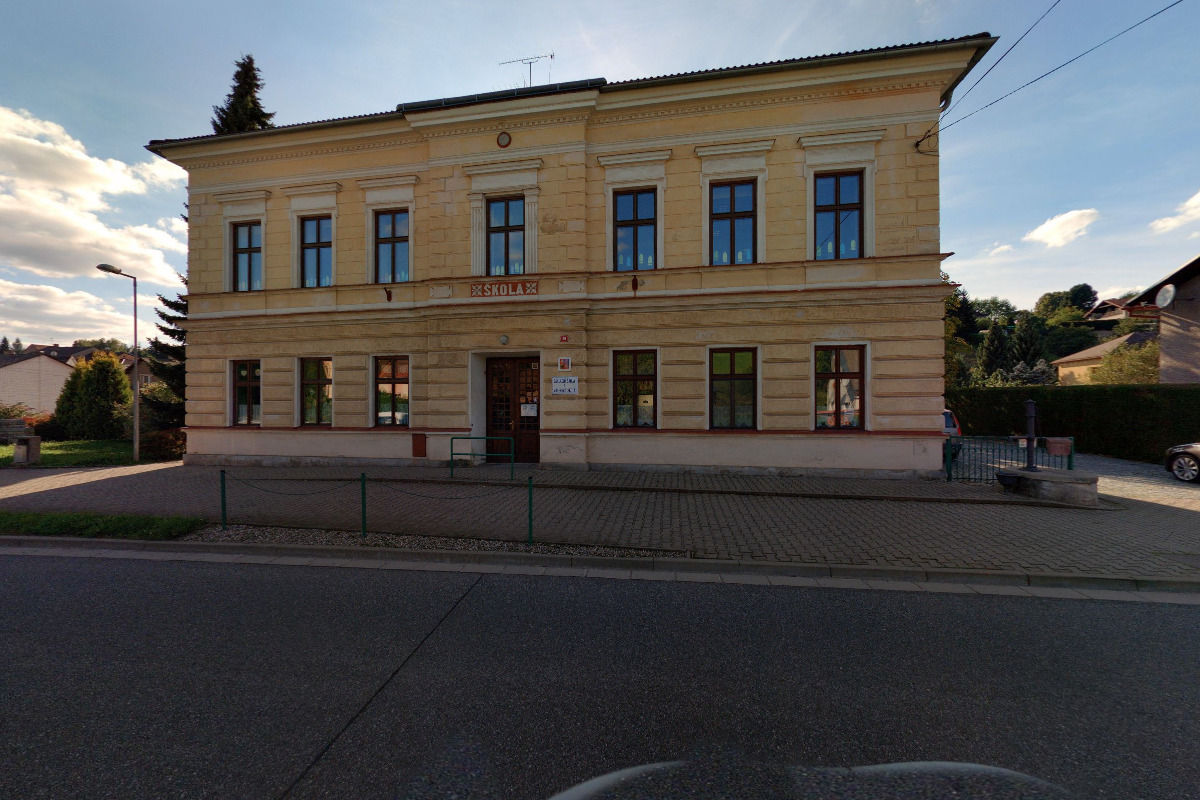 ZŠ Dolní Radechová