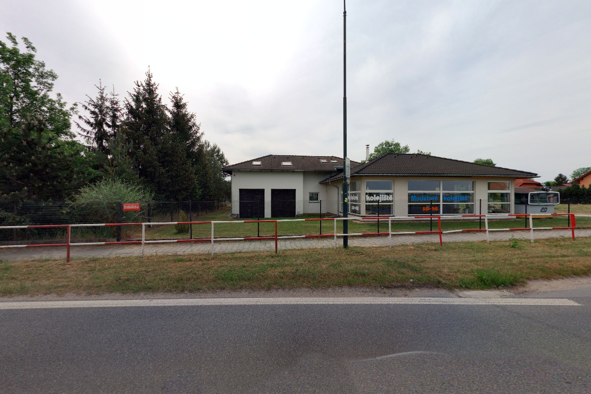 AUTODOPLŇKY AZ, v.o.s.